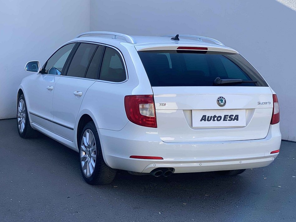 Škoda Superb II 2.0 TDi Ambition