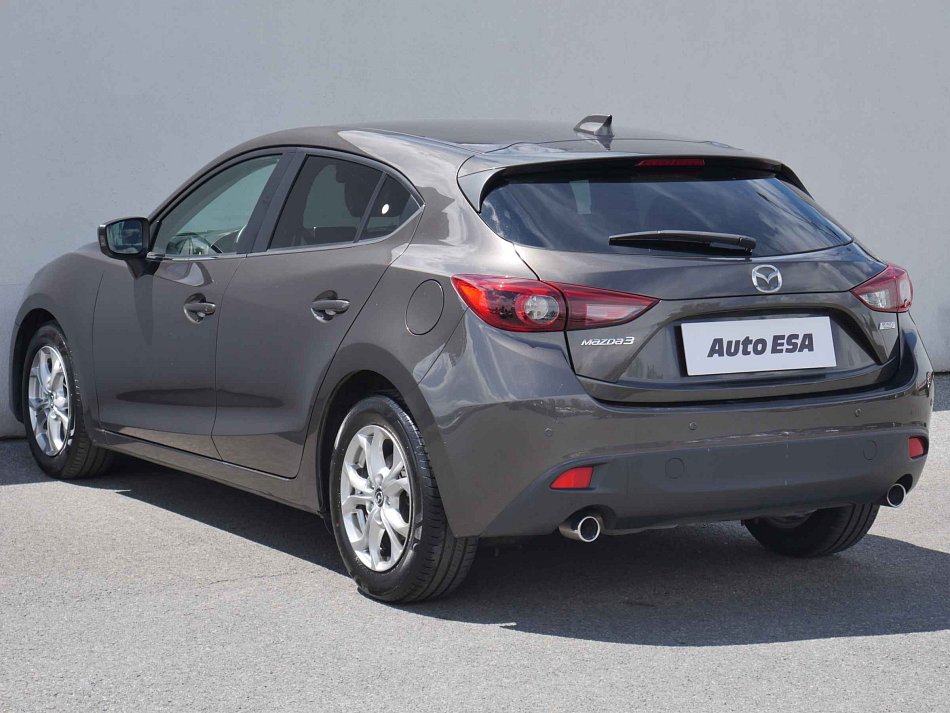 Mazda 3 2.0i 