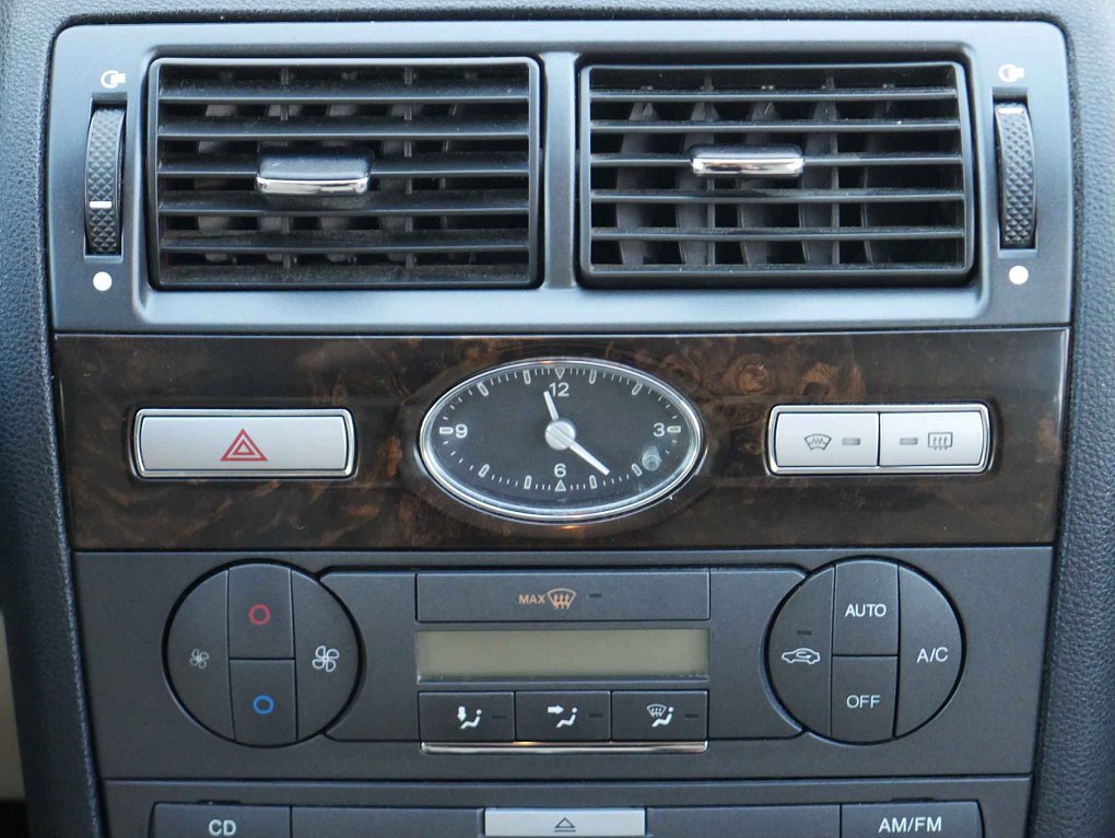 Ford Mondeo 2.0i 