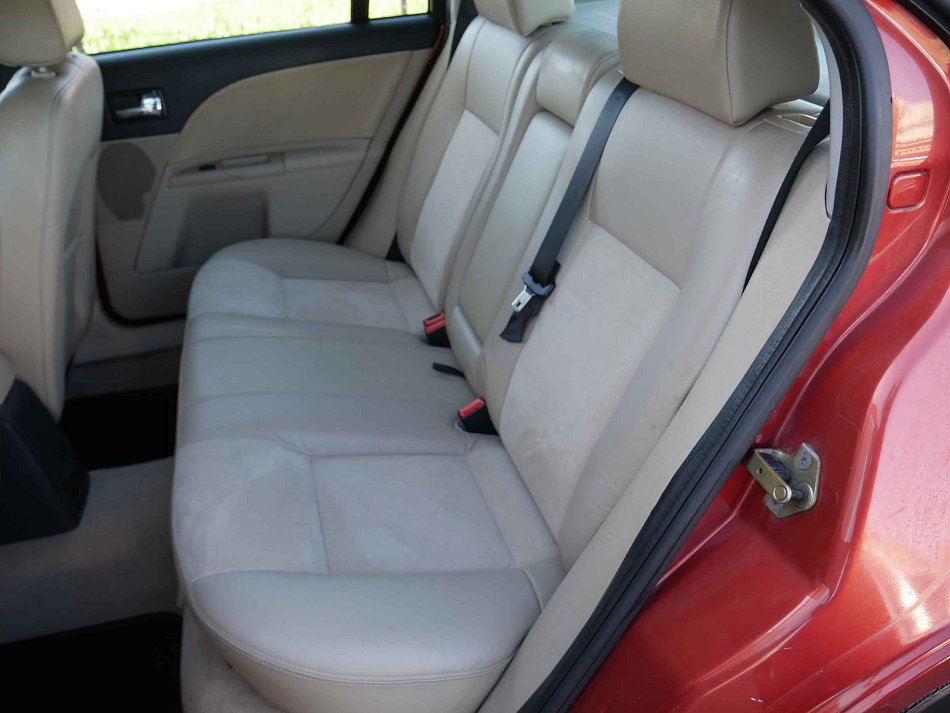 Ford Mondeo 2.0i 