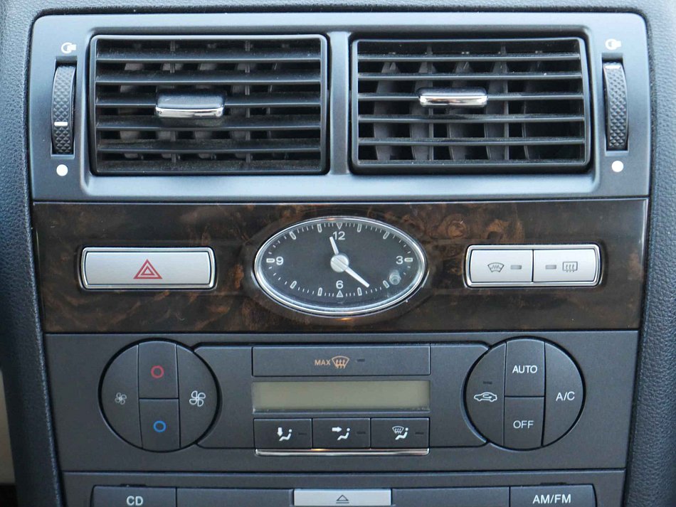 Ford Mondeo 2.0i 