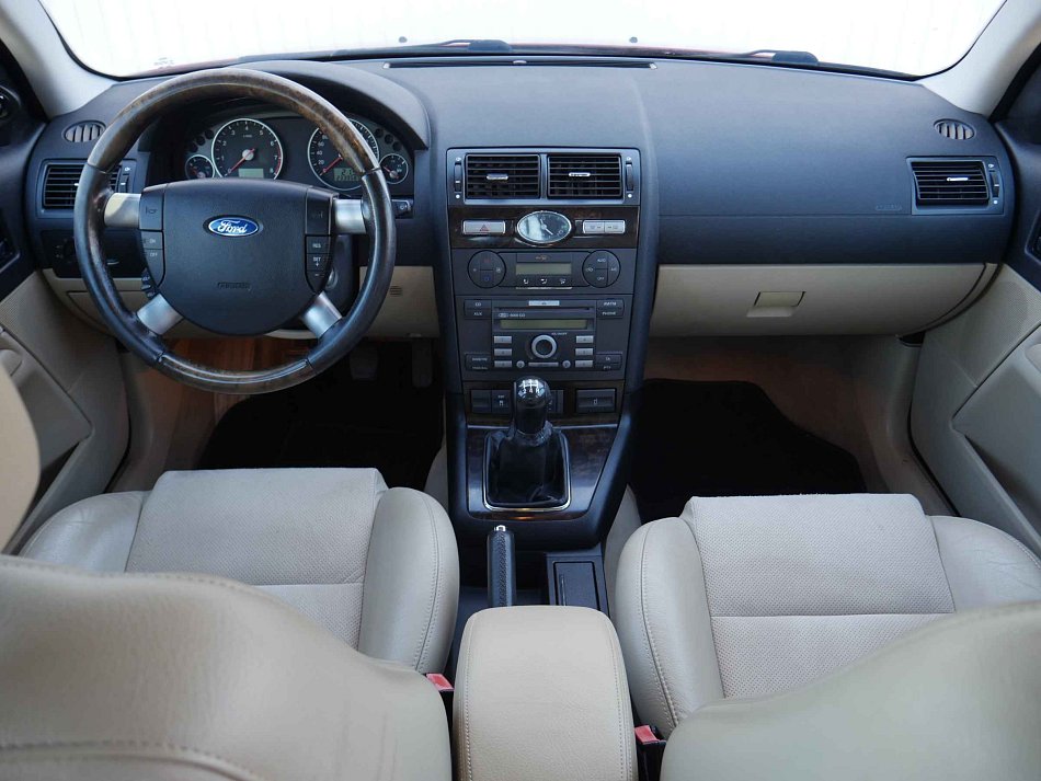 Ford Mondeo 2.0i 