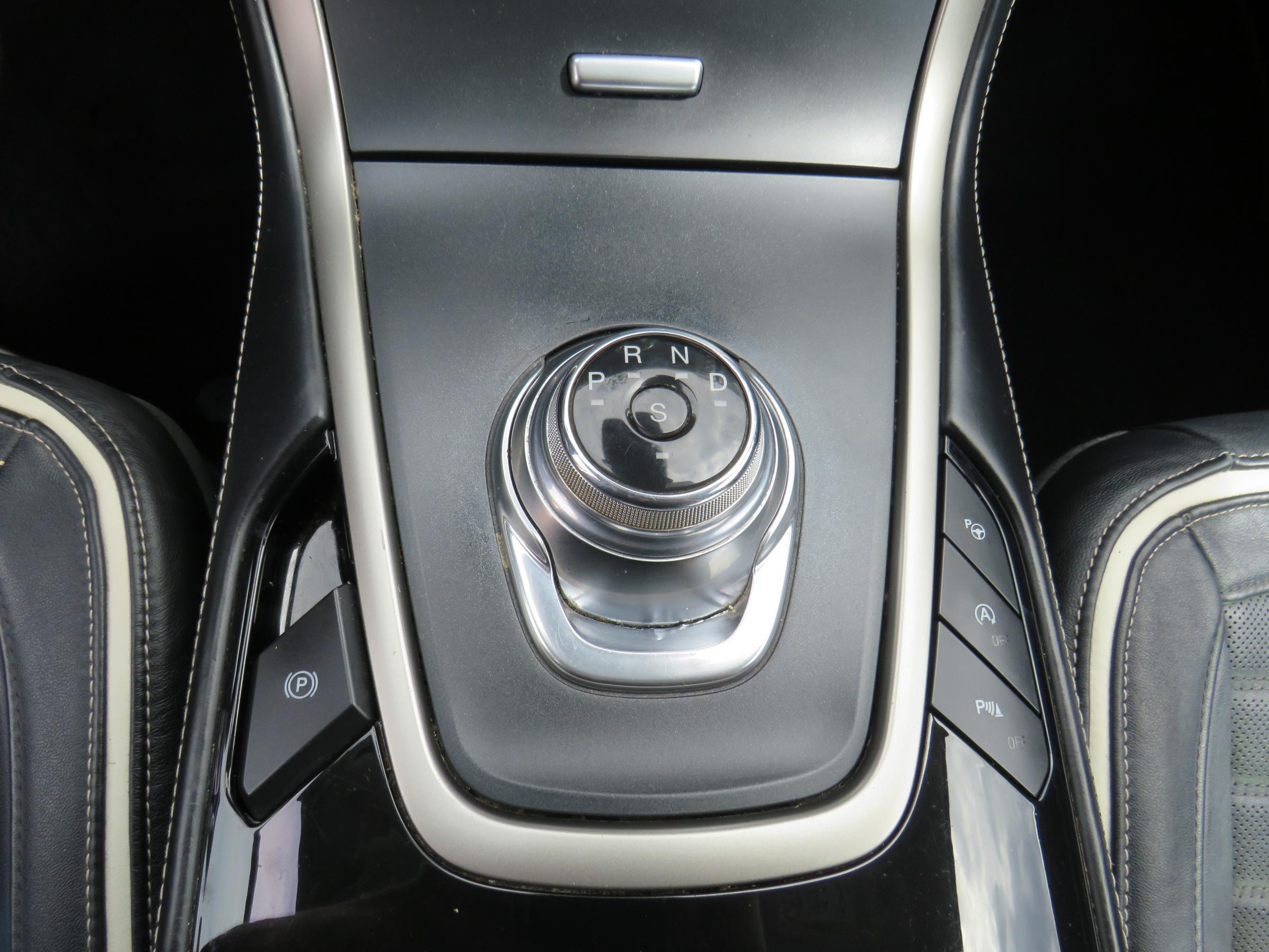 Ford S-MAX, 2018 - pohled č. 19