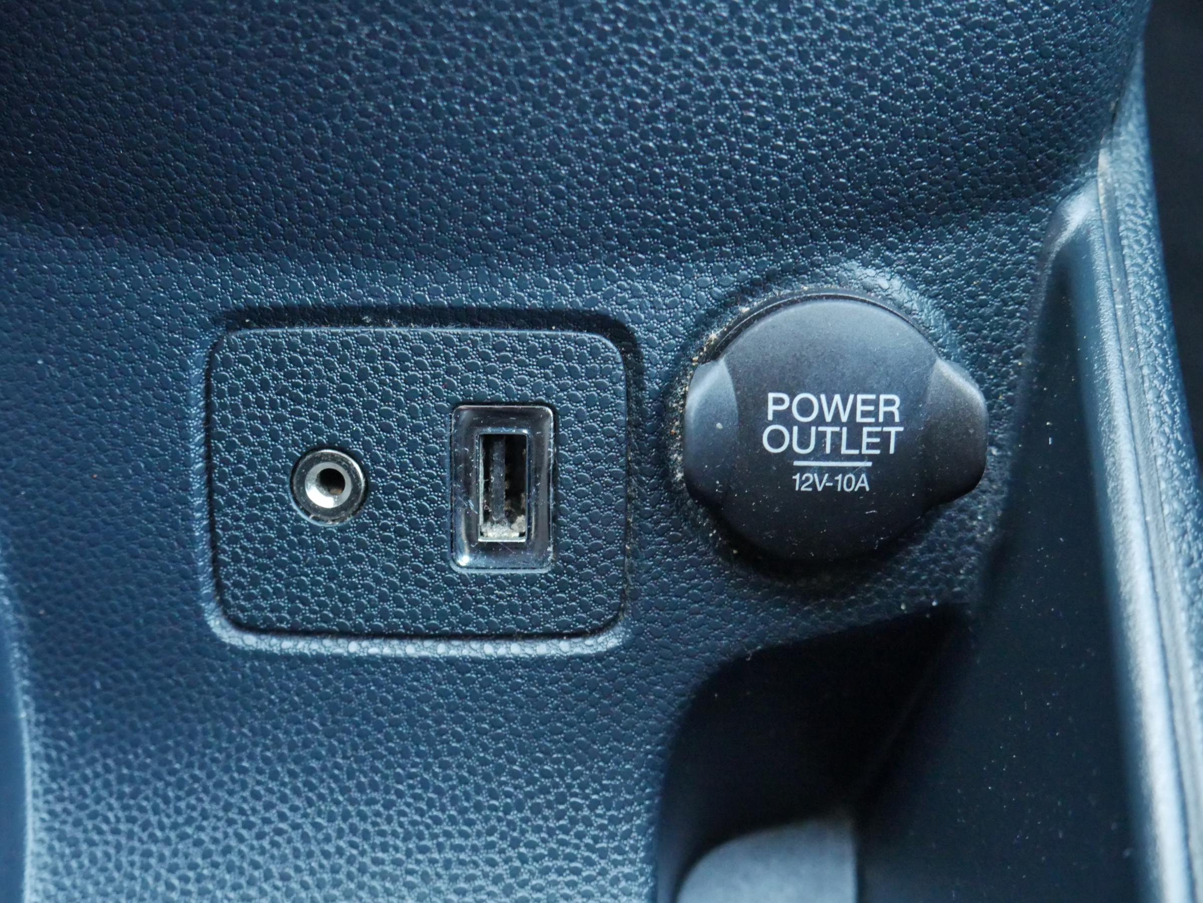 Ford Fiesta, 2012 - pohled č. 13