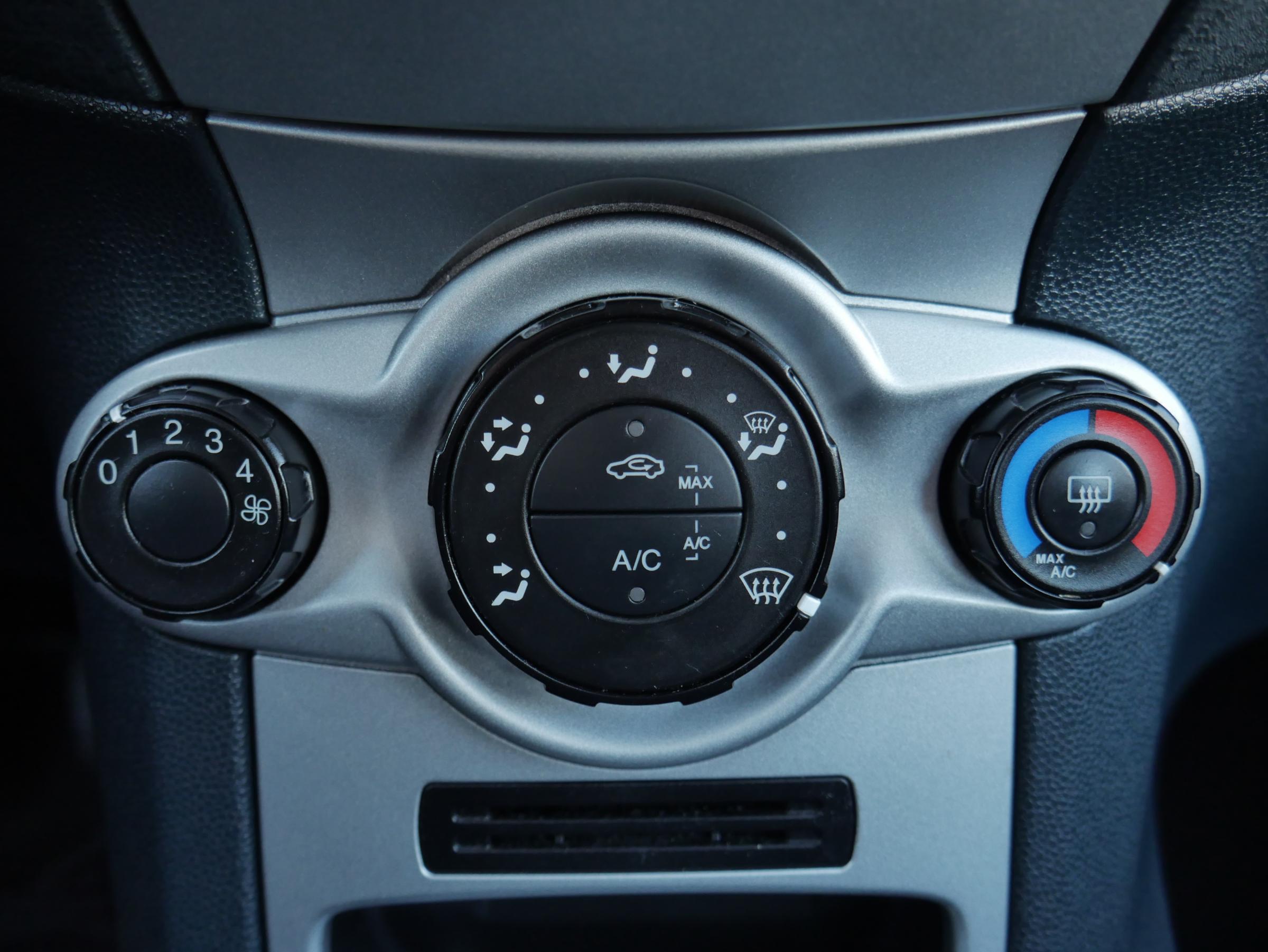 Ford Fiesta, 2012 - pohled č. 14