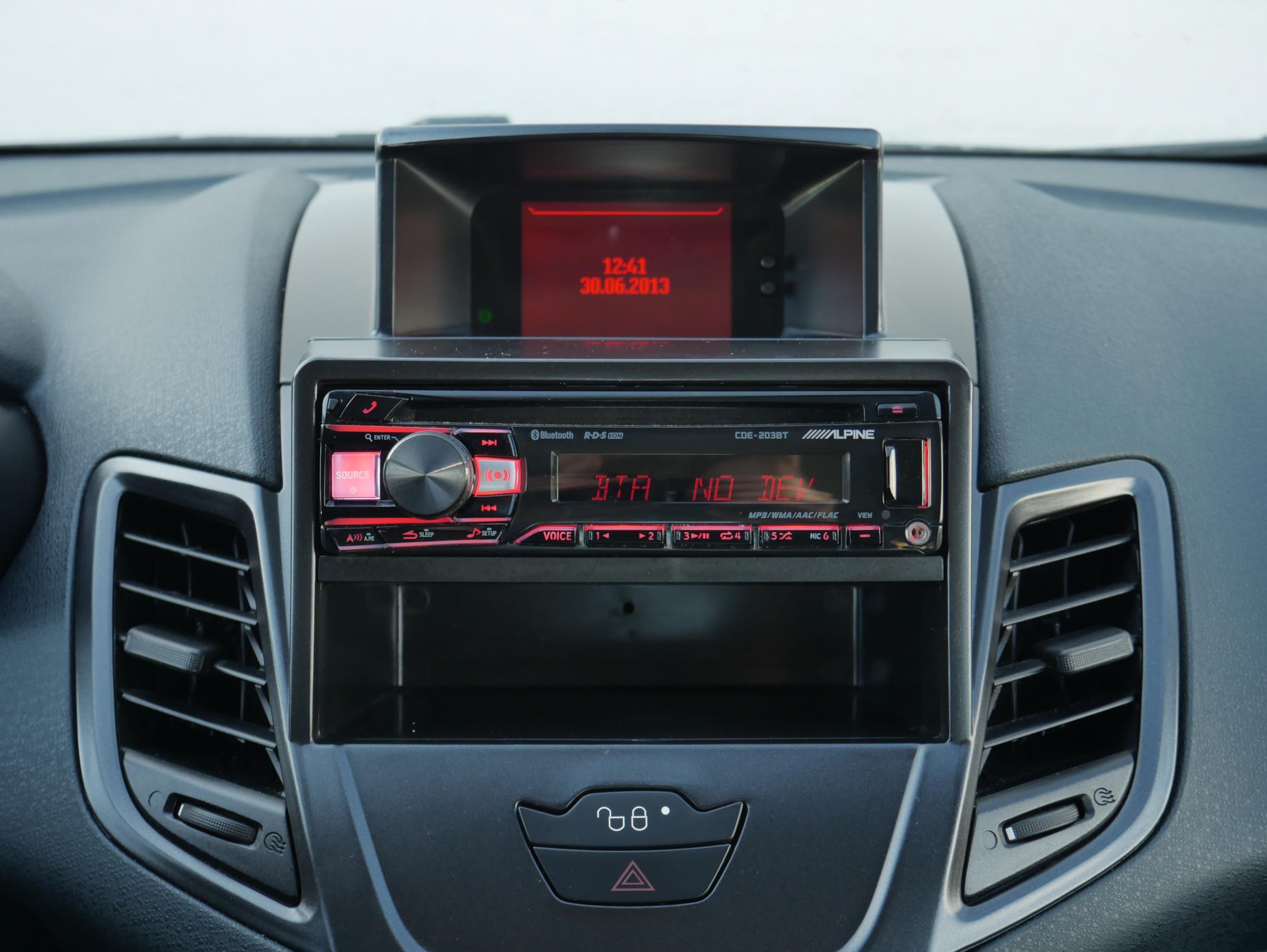 Ford Fiesta, 2012 - pohled č. 15