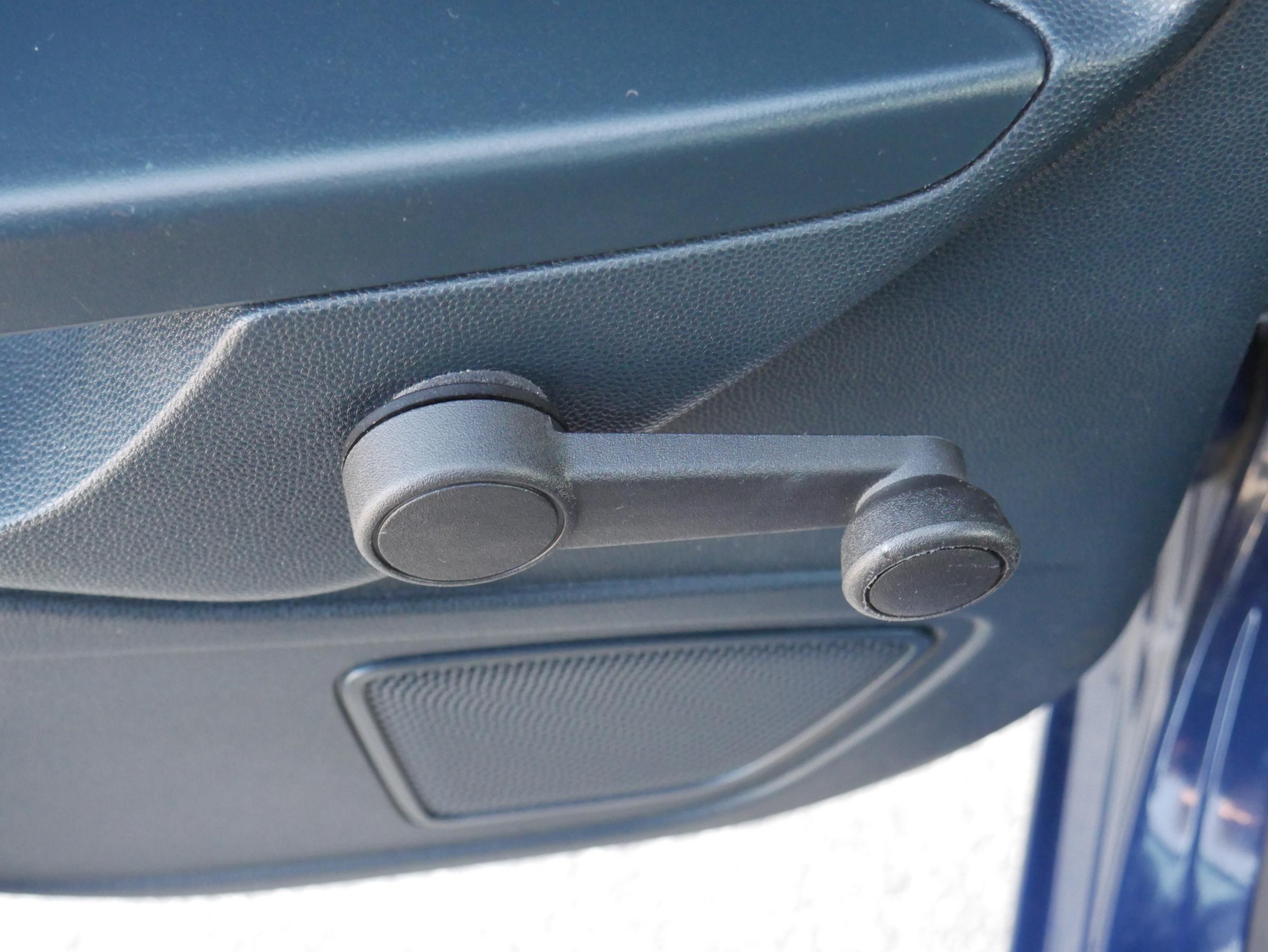 Ford Fiesta, 2012 - pohled č. 17