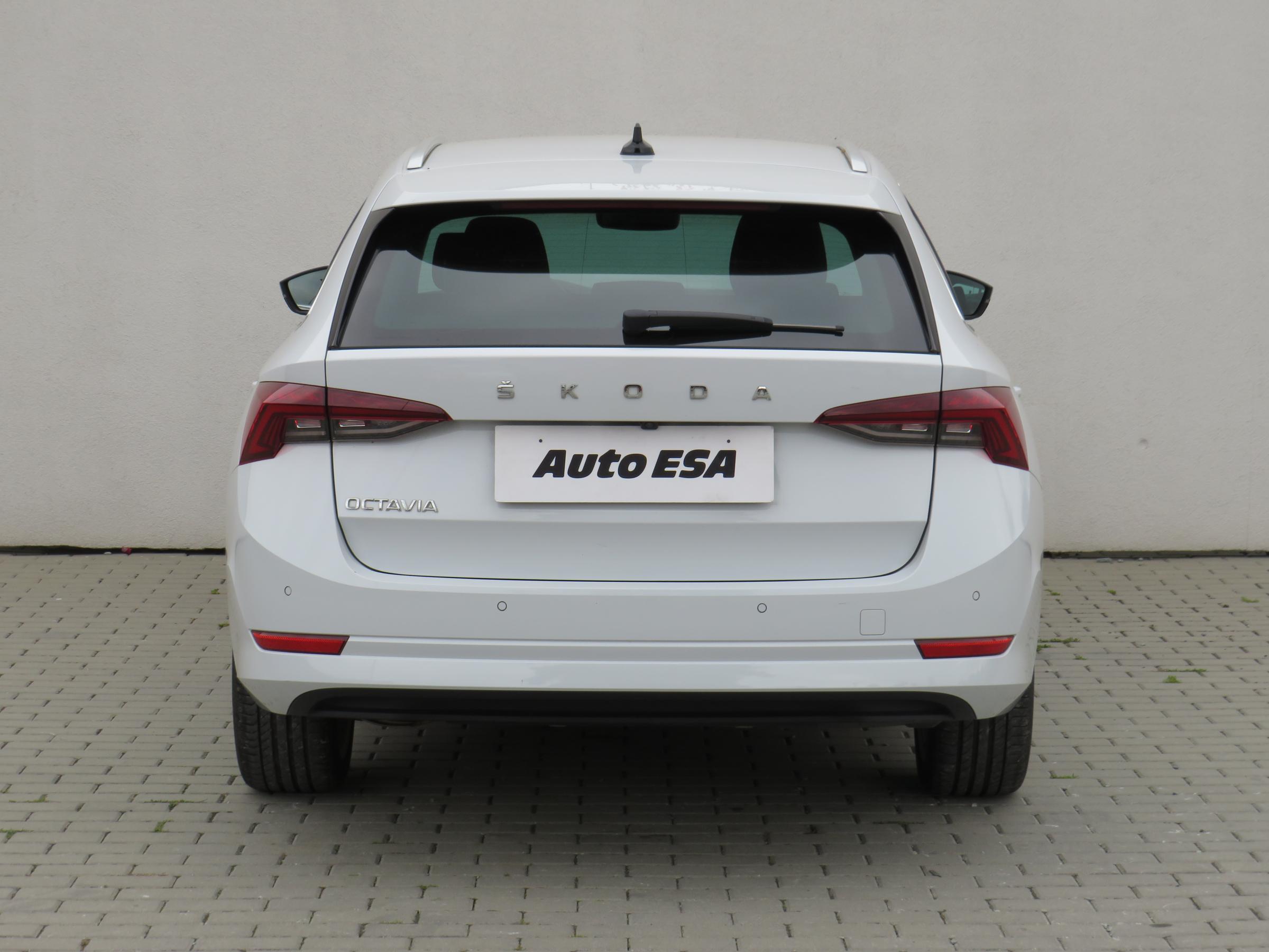 Škoda Octavia IV, 2020 - pohled č. 5