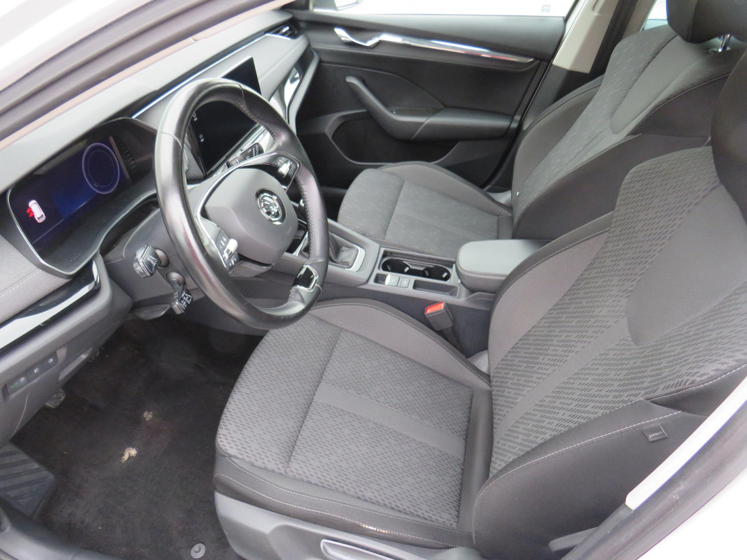 Škoda Octavia IV, 2020 - pohled č. 9