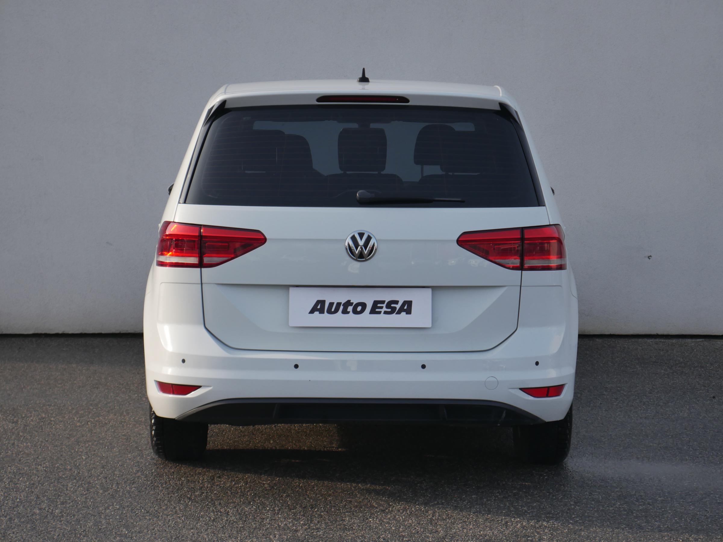 Volkswagen Touran, 2017 - pohled č. 5