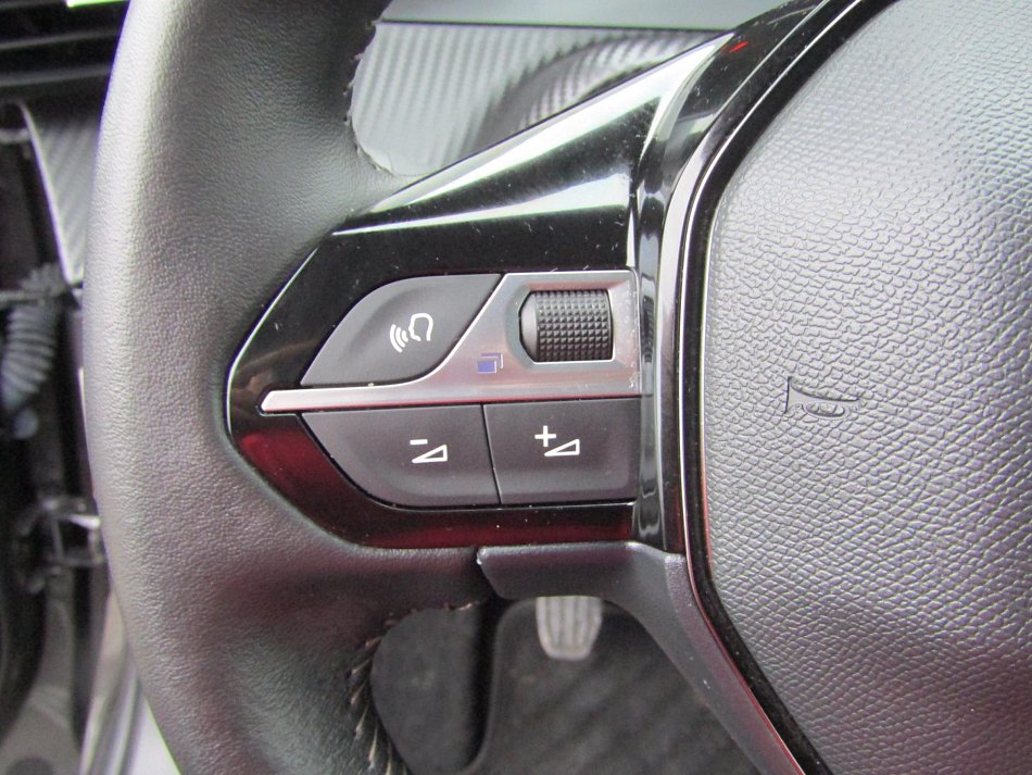 Peugeot 2008 1.2 PT Style