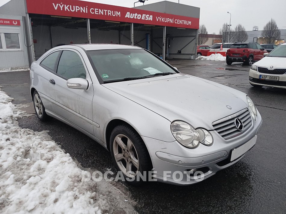 Mercedes-Benz Třída C 1.8 i 