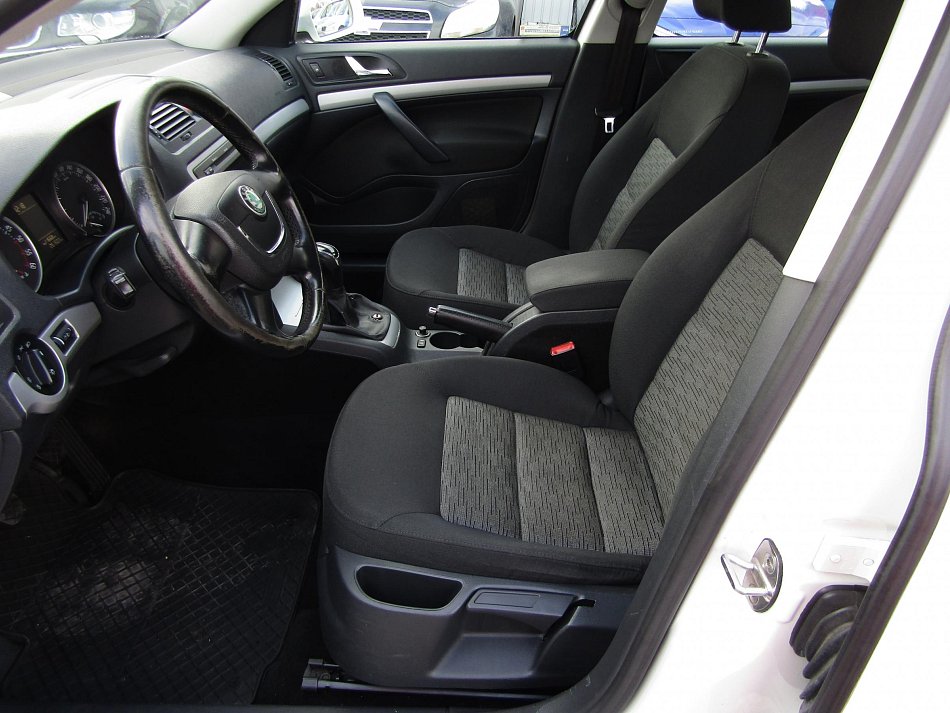 Škoda Octavia II 1.6 TDi Ambition