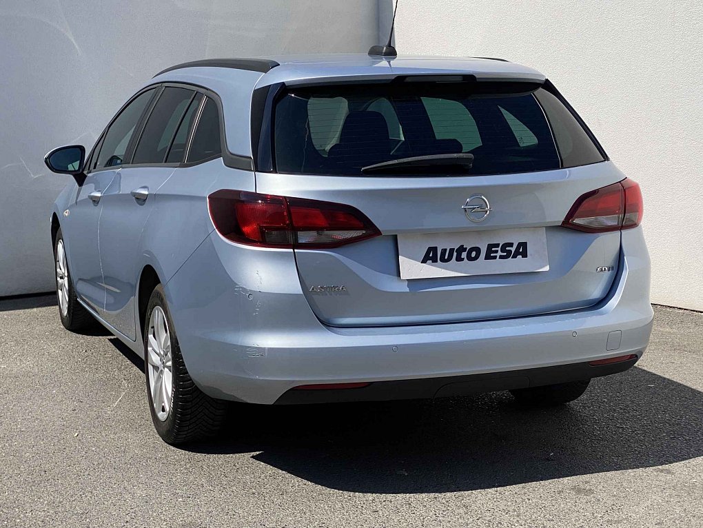 Opel Astra 1.6CDTi 