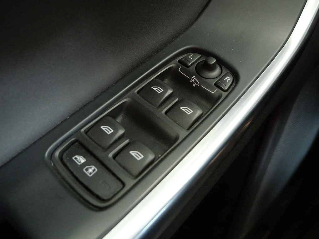 Volvo XC60 2.4 D4  AWD