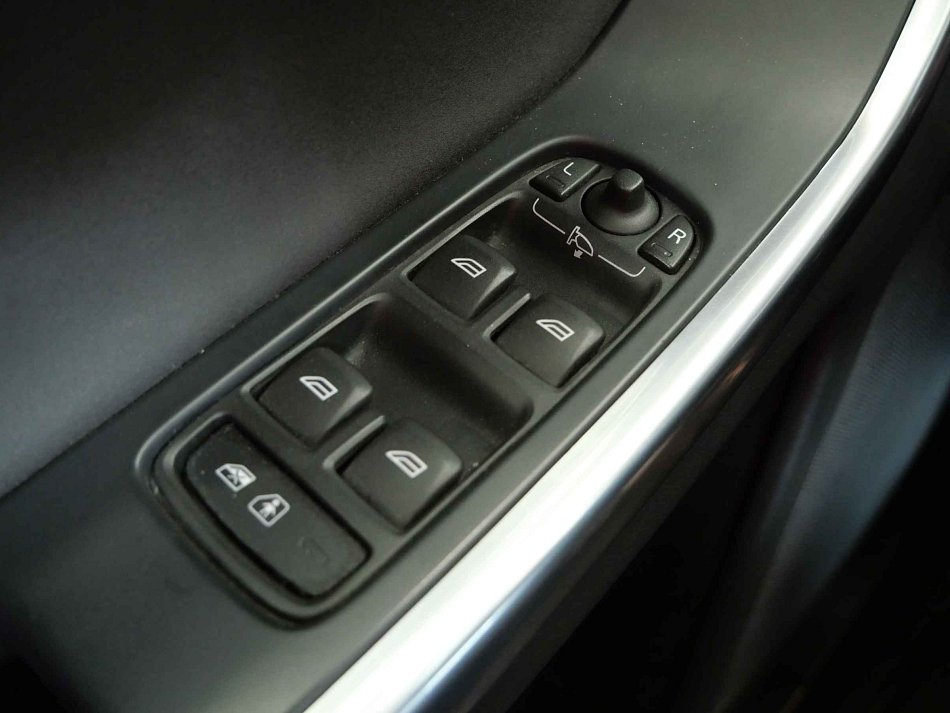 Volvo XC60 2.4 D4  AWD