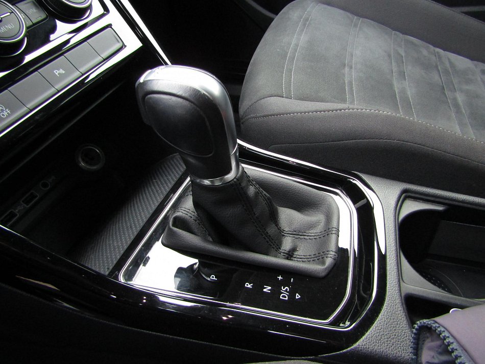 Volkswagen Touran 1.4 TSi Highline