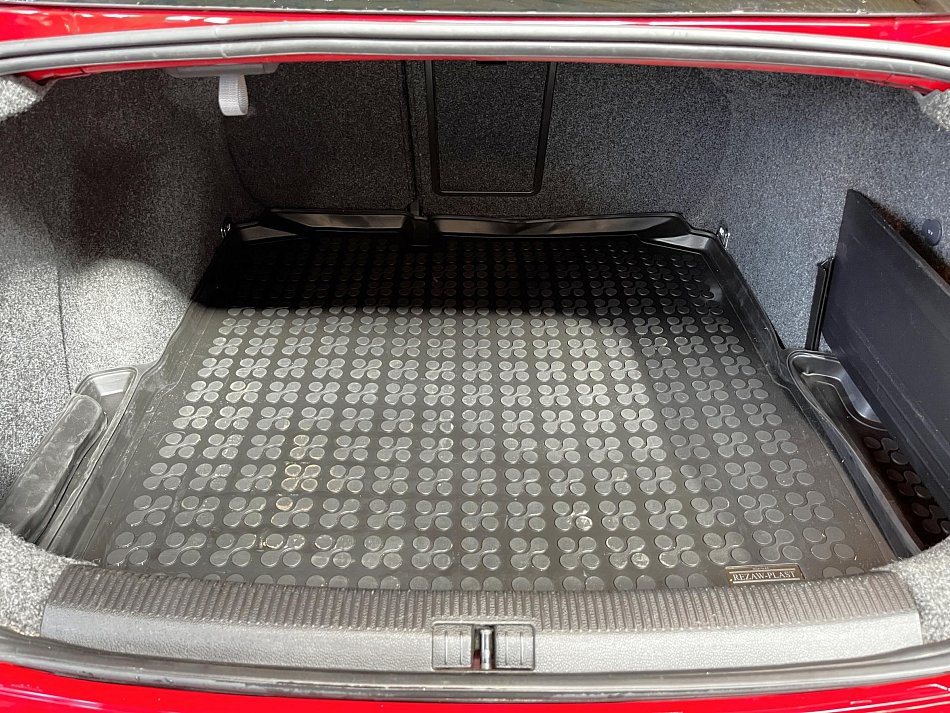 Volkswagen Jetta 1.6 i 