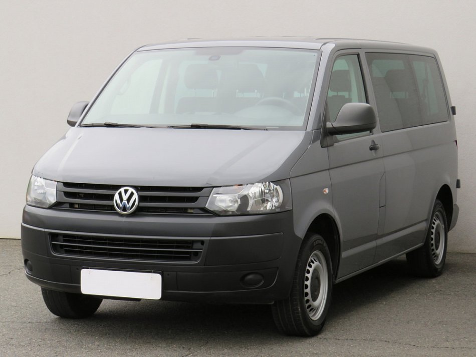 Volkswagen Transporter 2.0TDi  L2 9míst