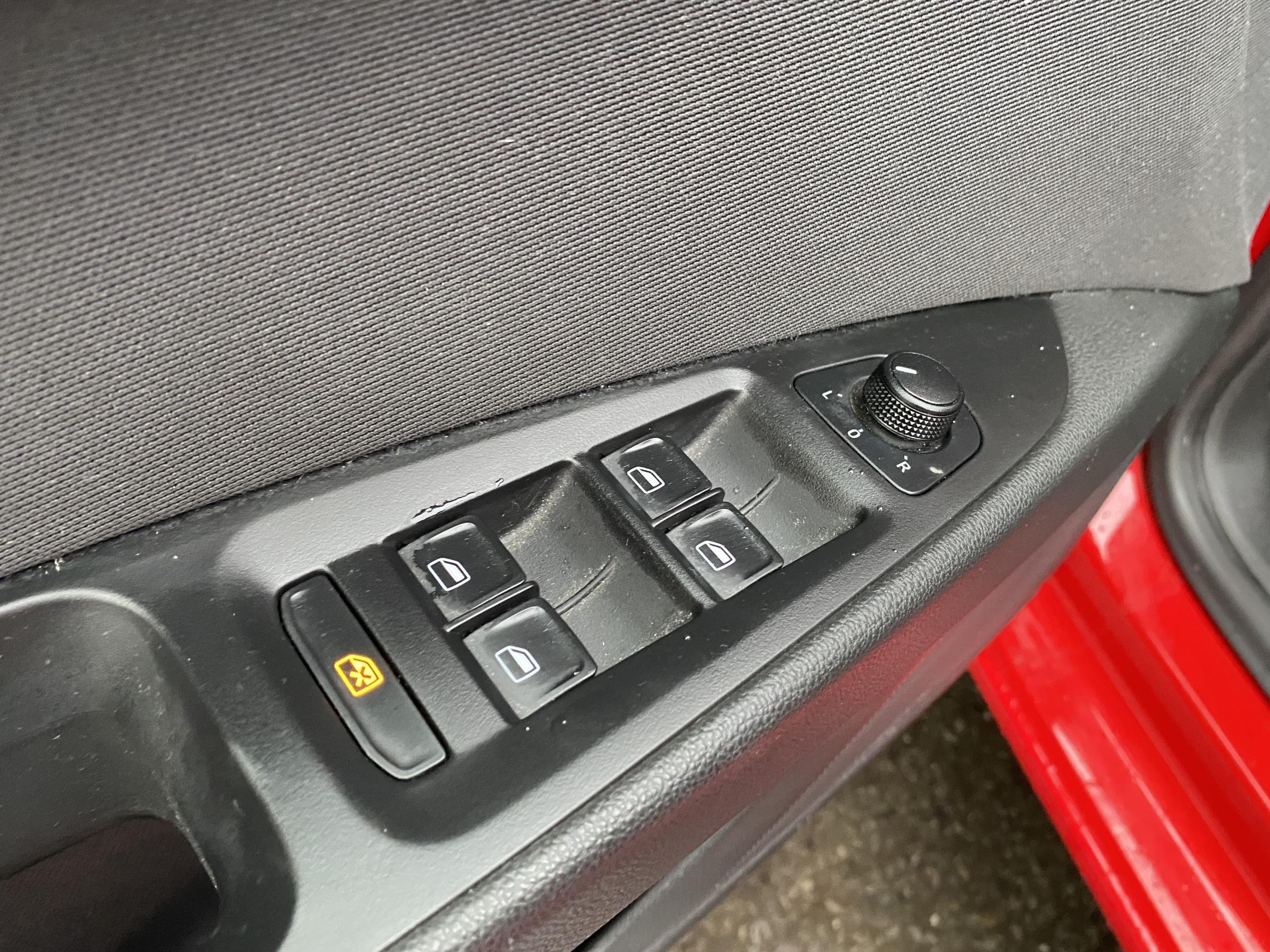 Seat Leon, 2014 - pohled č. 13