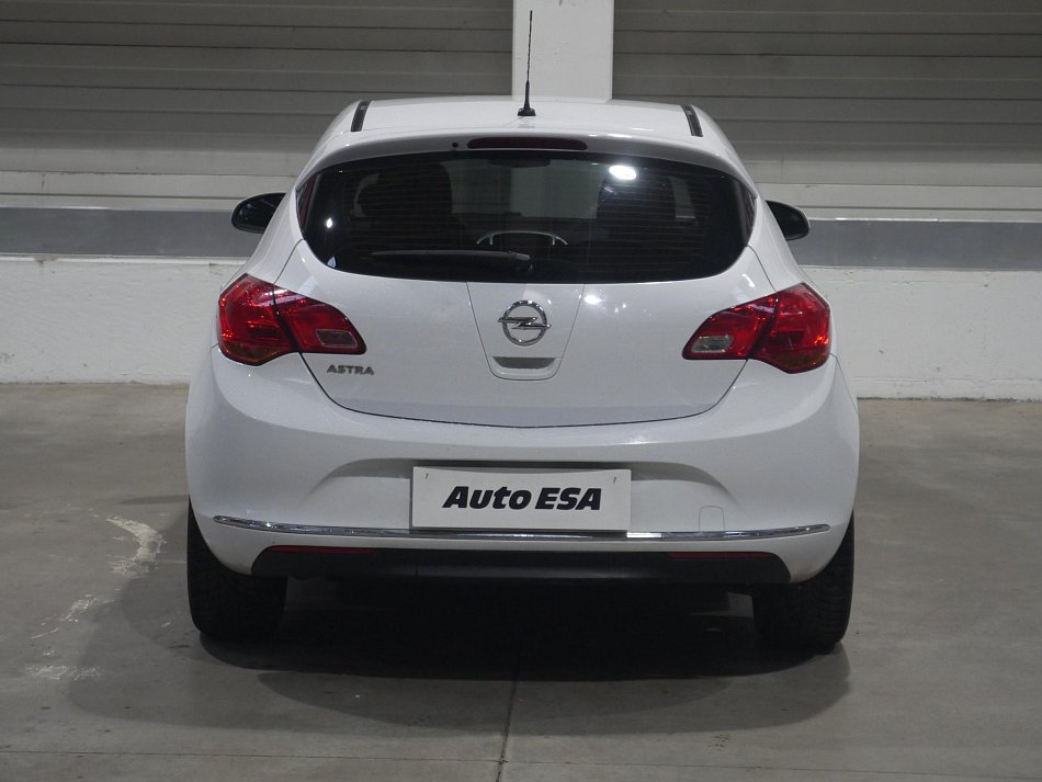 Opel Astra 1.4T 