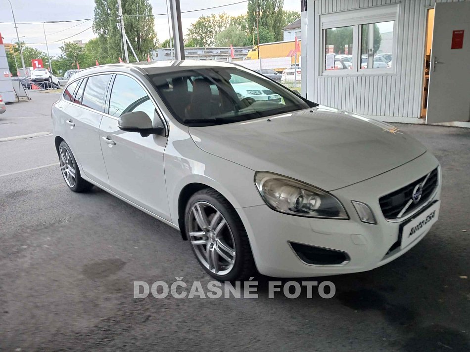 Volvo V60 2.0D 
