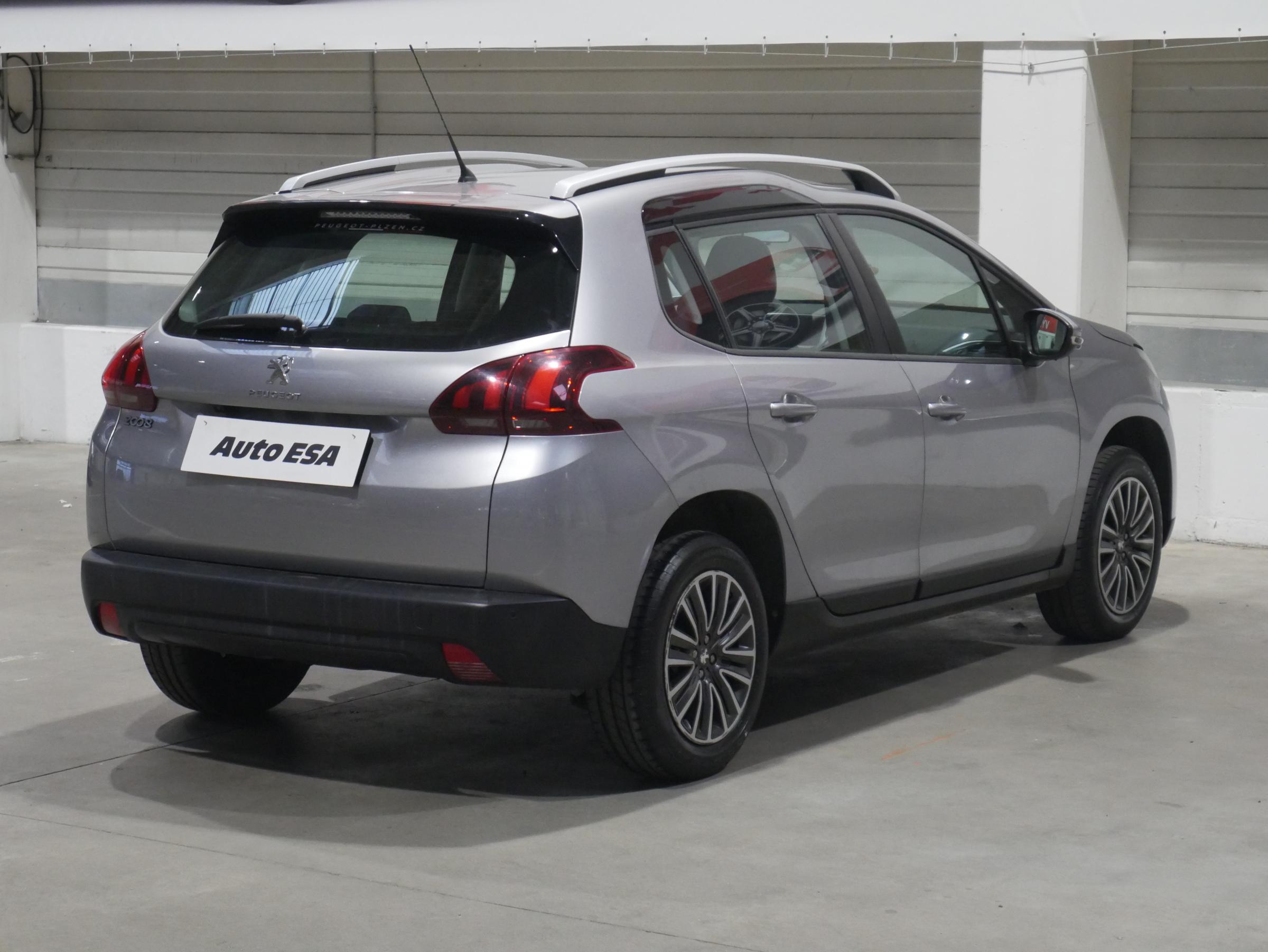 Peugeot 2008, 2018 - pohled č. 4