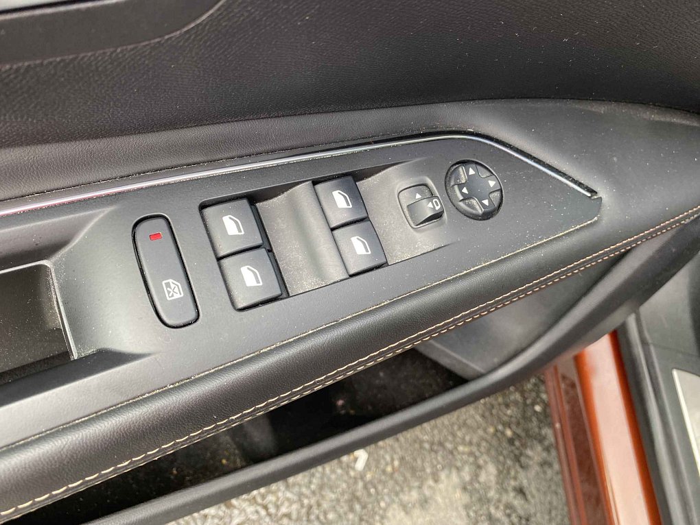 Peugeot 3008 1.2 PT GT Line