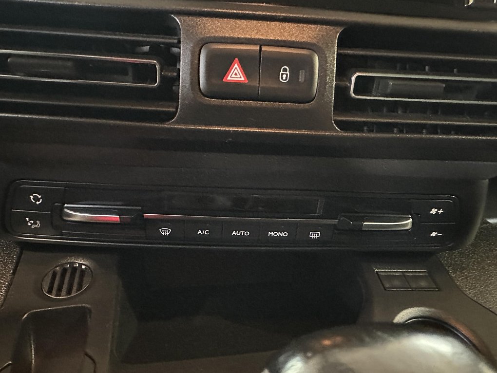 Citroën Berlingo 1.5HDi Shine MAXi XL 7míst