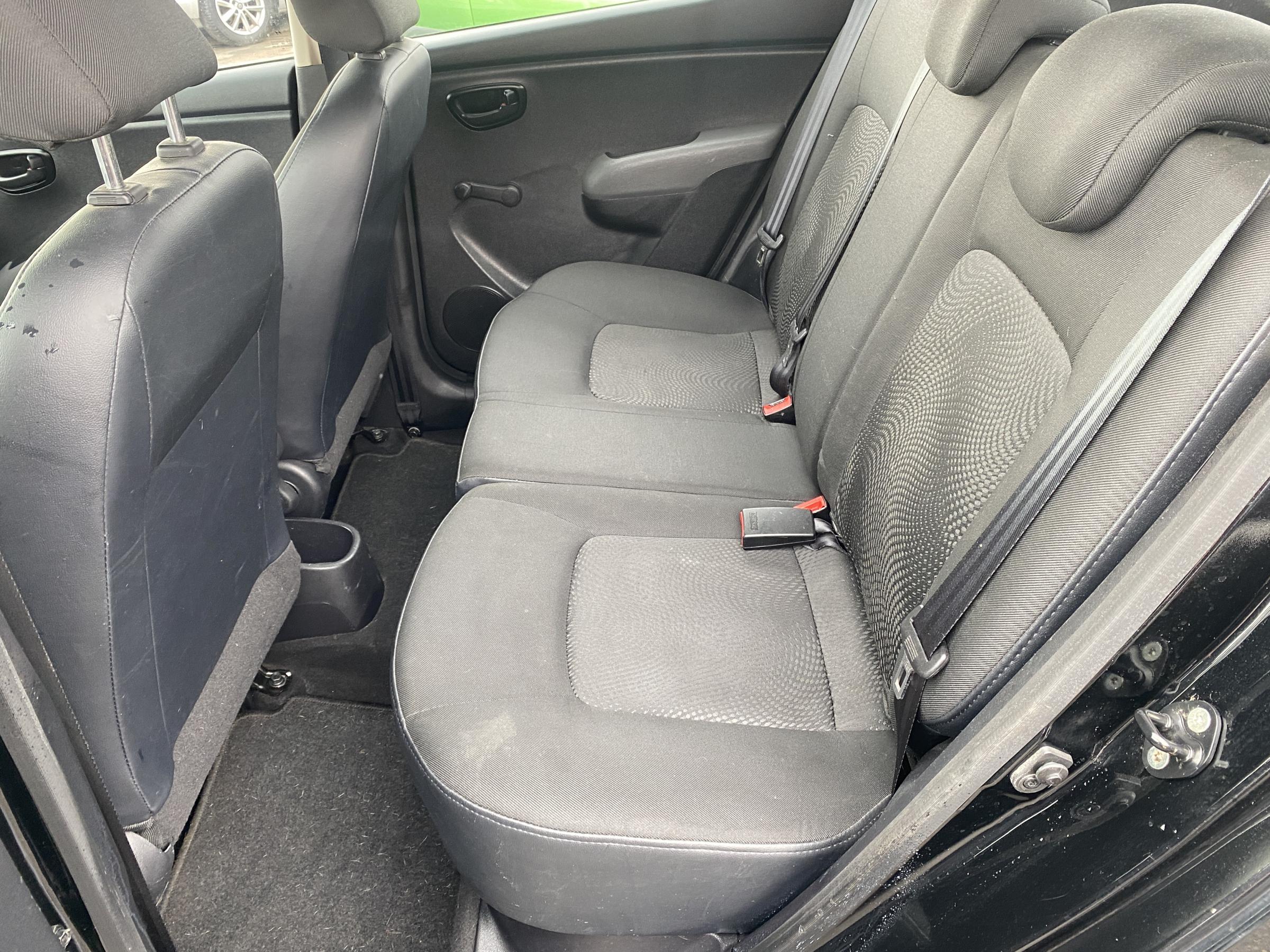 Hyundai i10, 2013 - pohled č. 10