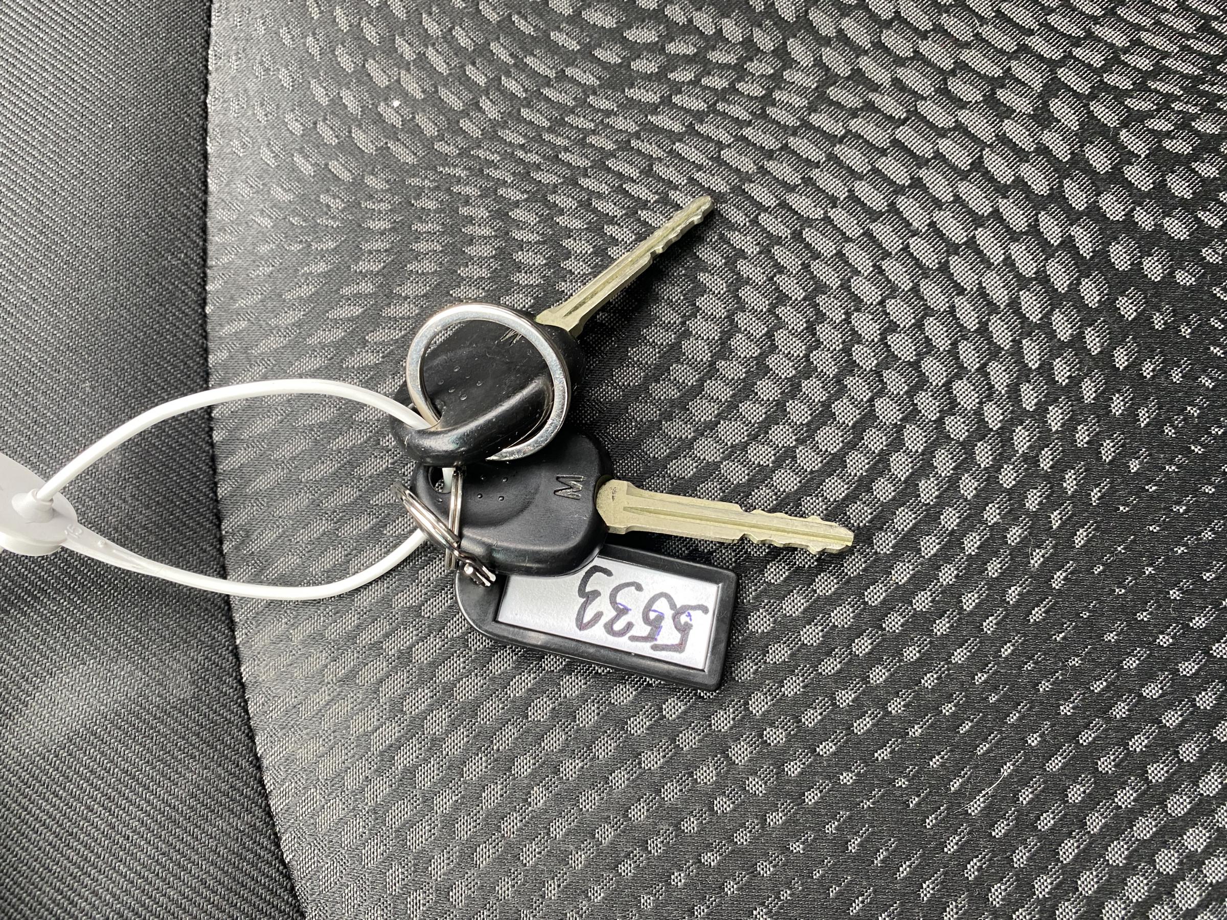 Hyundai i10, 2013 - pohled č. 17