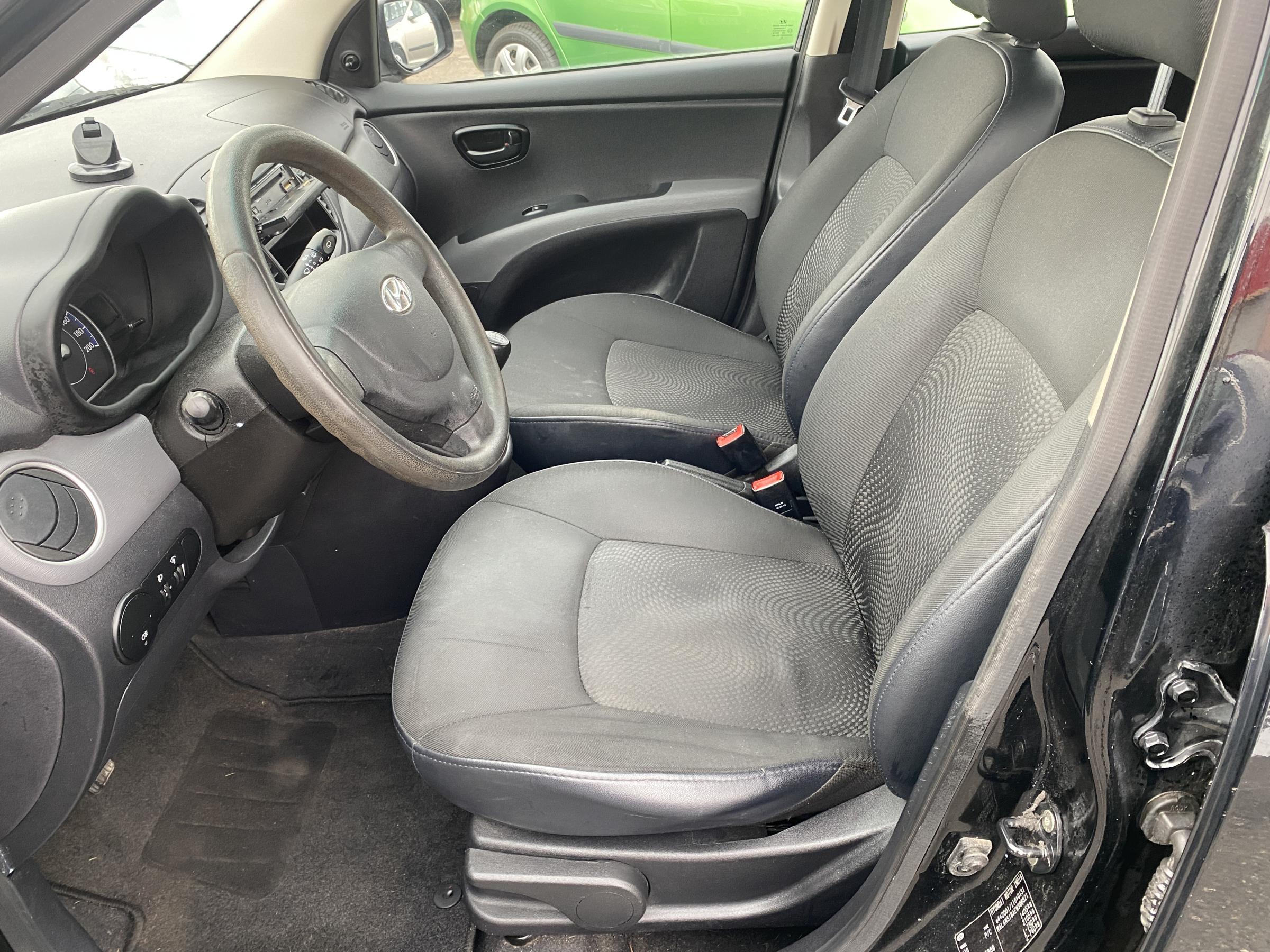 Hyundai i10, 2013 - pohled č. 9