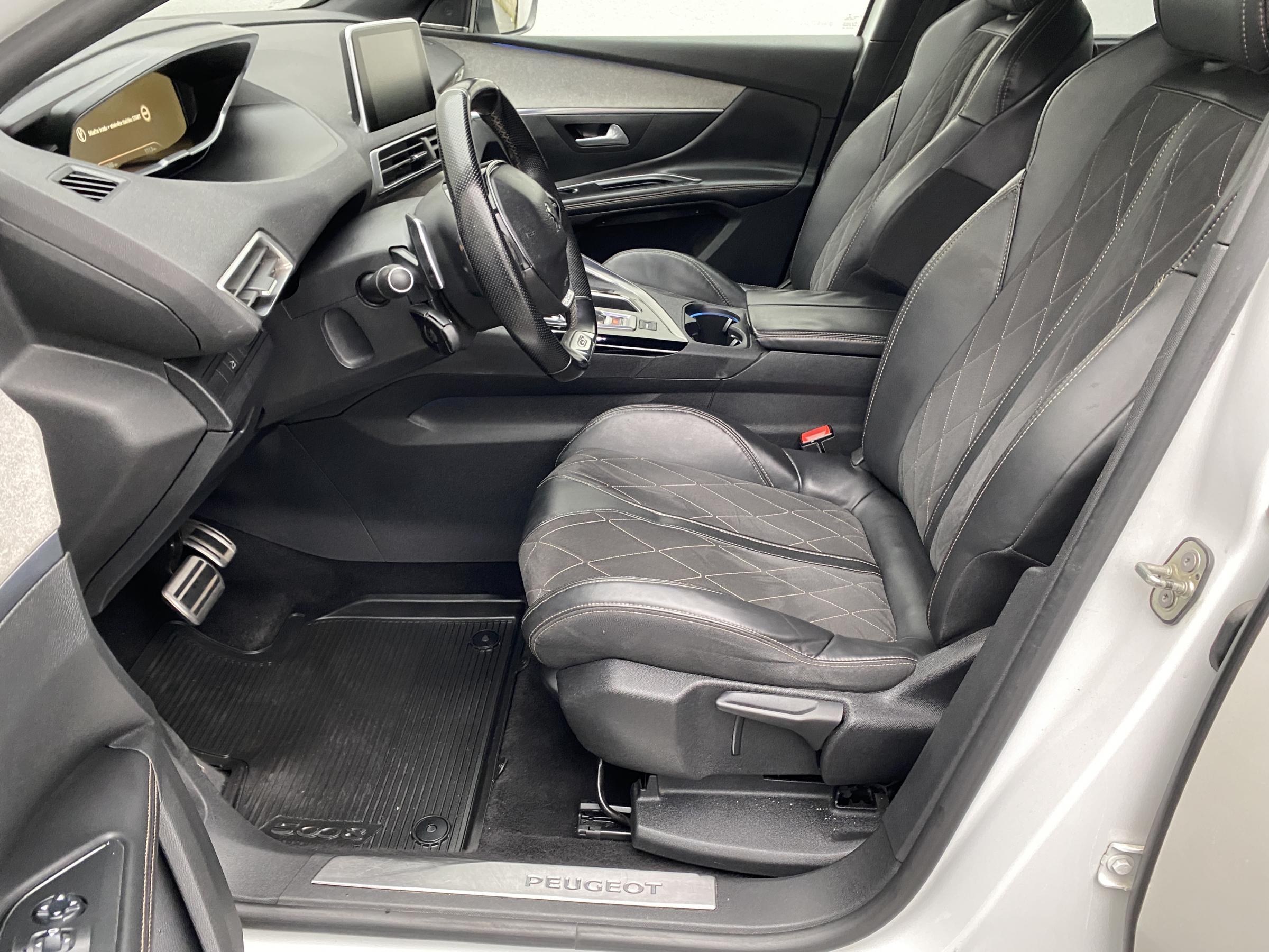 Peugeot 5008, 2017 - pohled č. 10