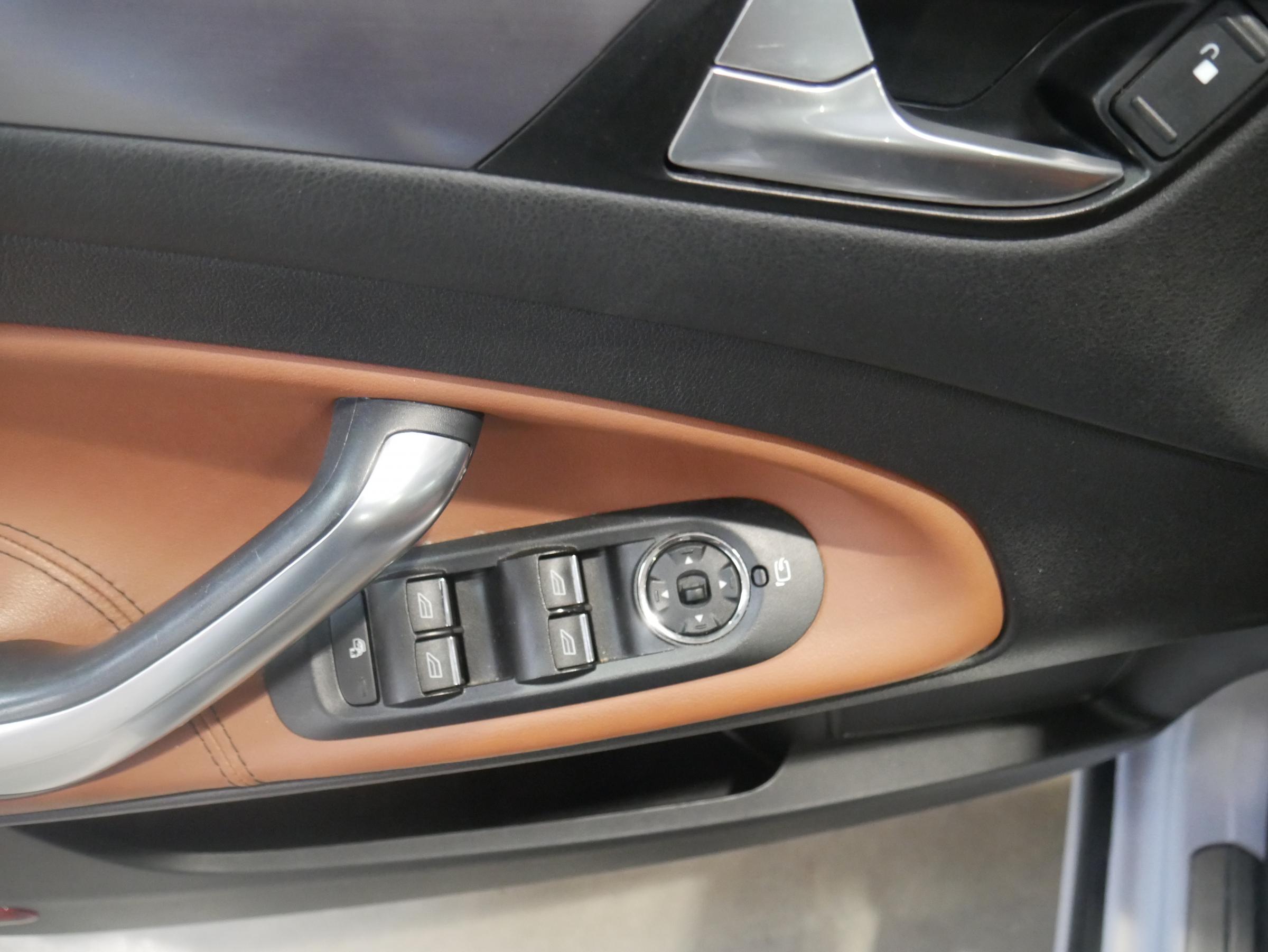 Ford Mondeo, 2011 - pohled č. 11