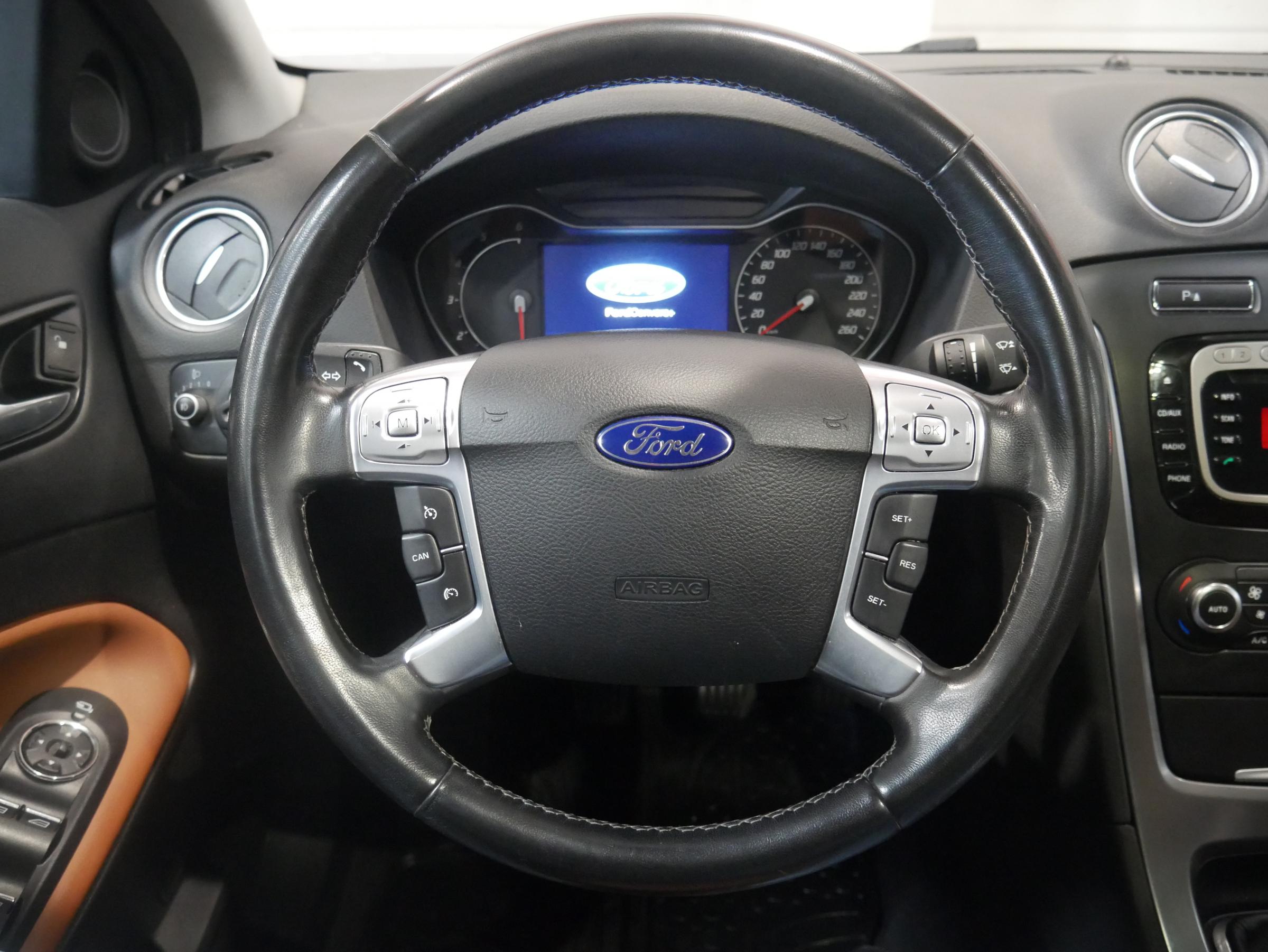 Ford Mondeo, 2011 - pohled č. 12