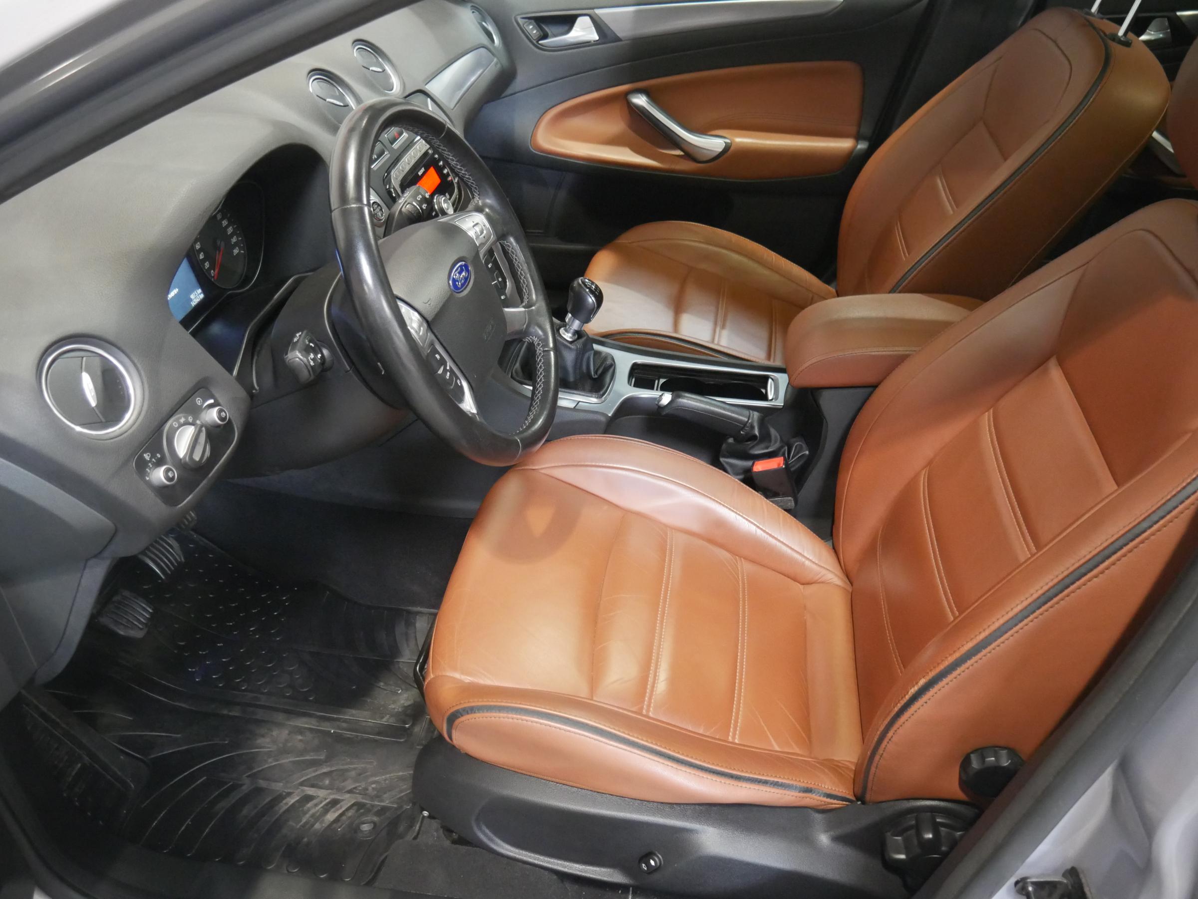 Ford Mondeo, 2011 - pohled č. 9