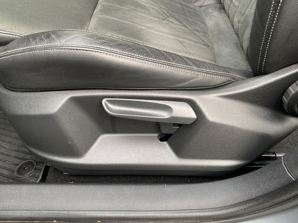 Škoda Karoq 2.0 TDi Style 4x4