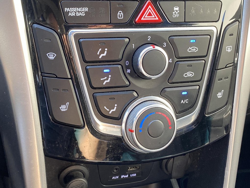Hyundai I30 1.6CRDi Trikolor