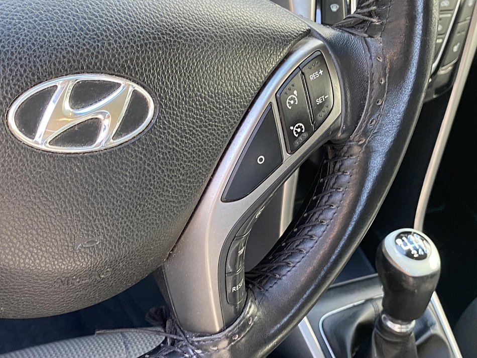 Hyundai I30 1.6CRDi Trikolor
