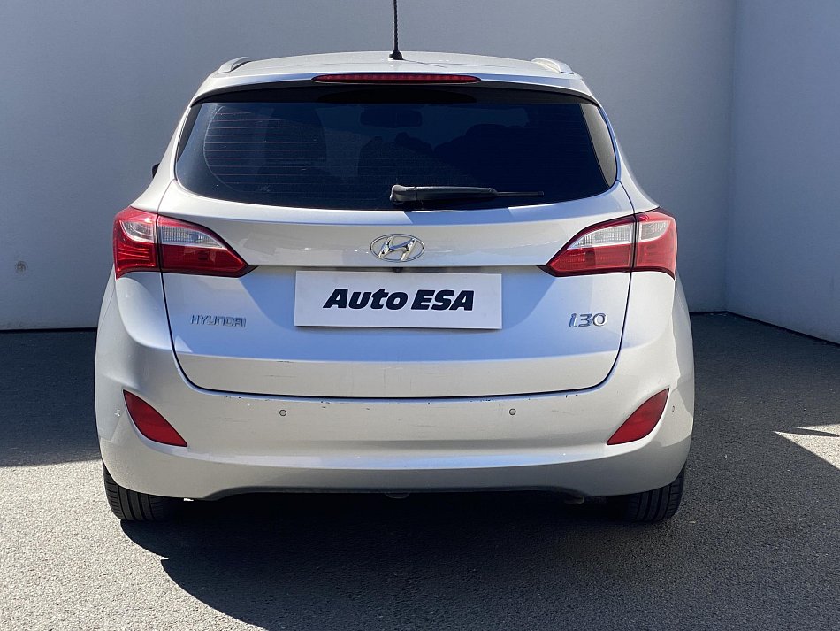 Hyundai I30 1.6CRDi Trikolor