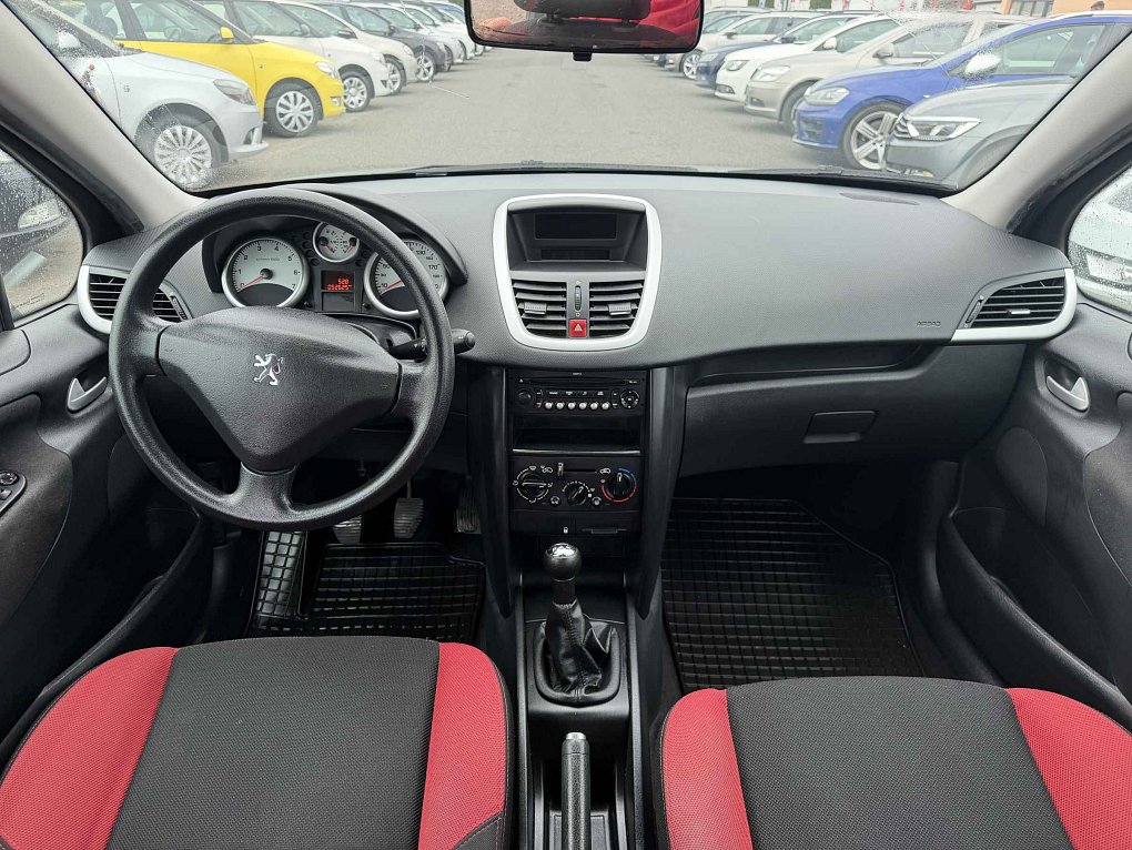 Peugeot 207 1.4i 
