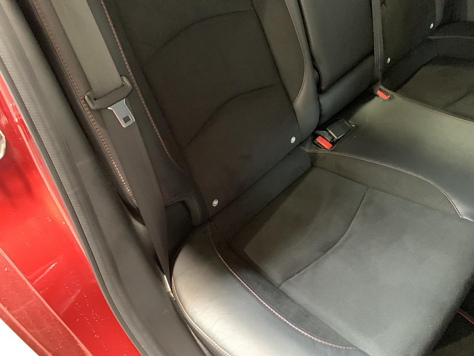 Mazda 3 2.0i Revolution