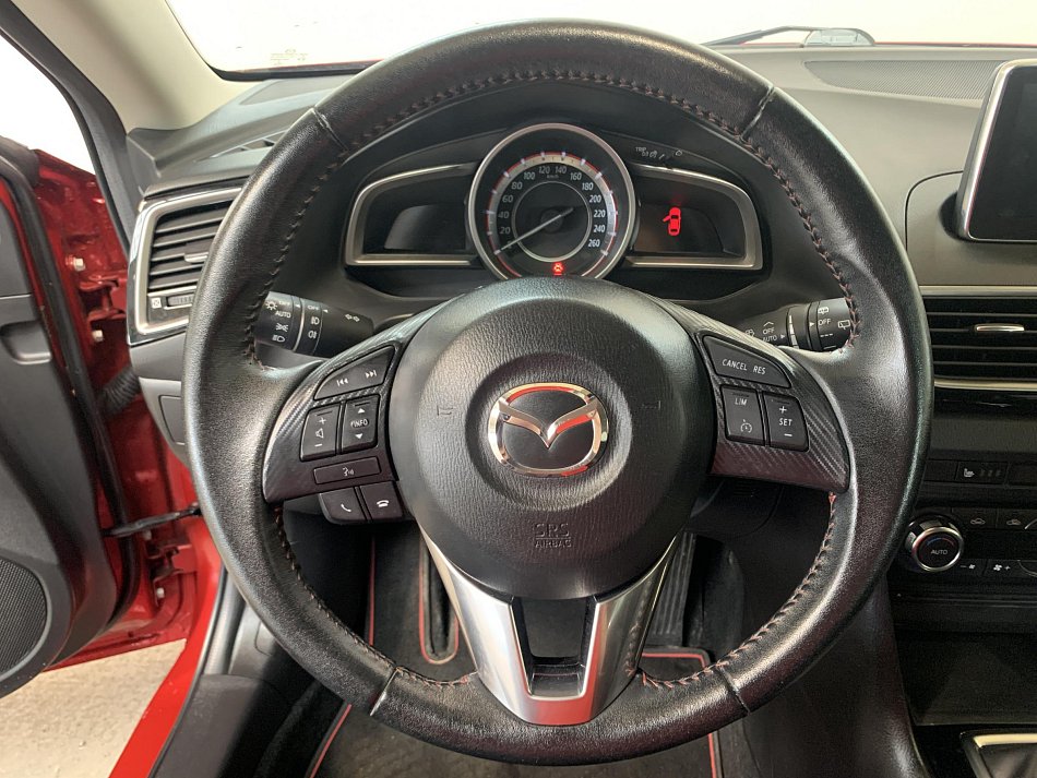 Mazda 3 2.0i Revolution