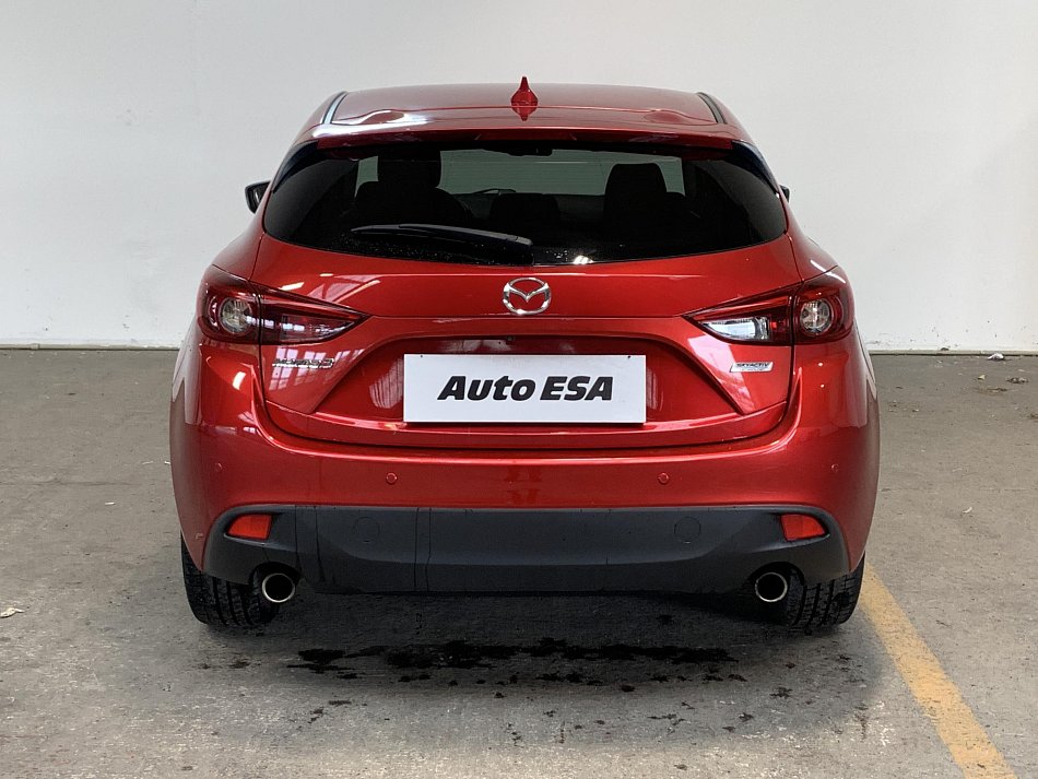 Mazda 3 2.0i Revolution