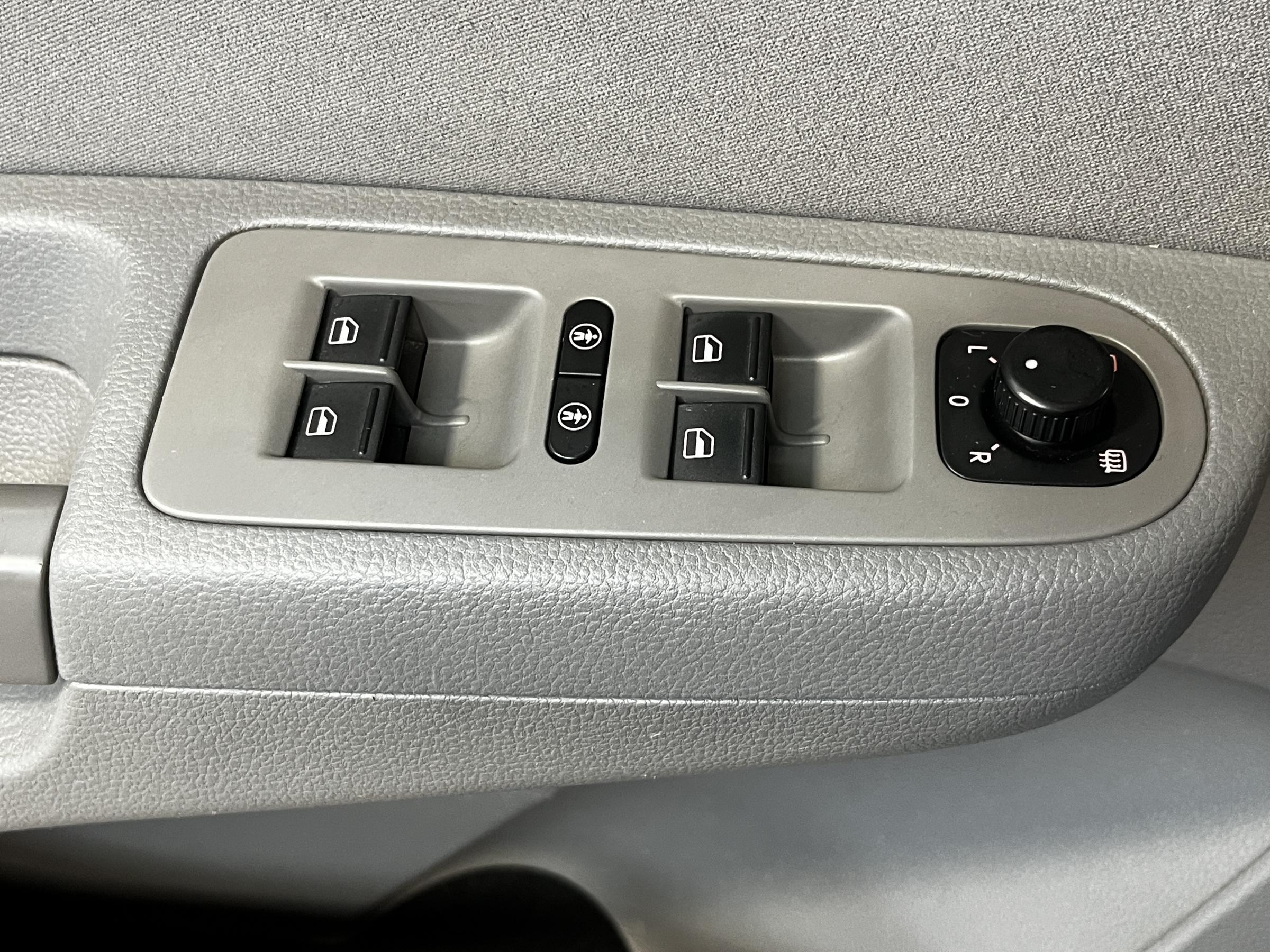 Seat Alhambra, 2013 - pohled č. 12