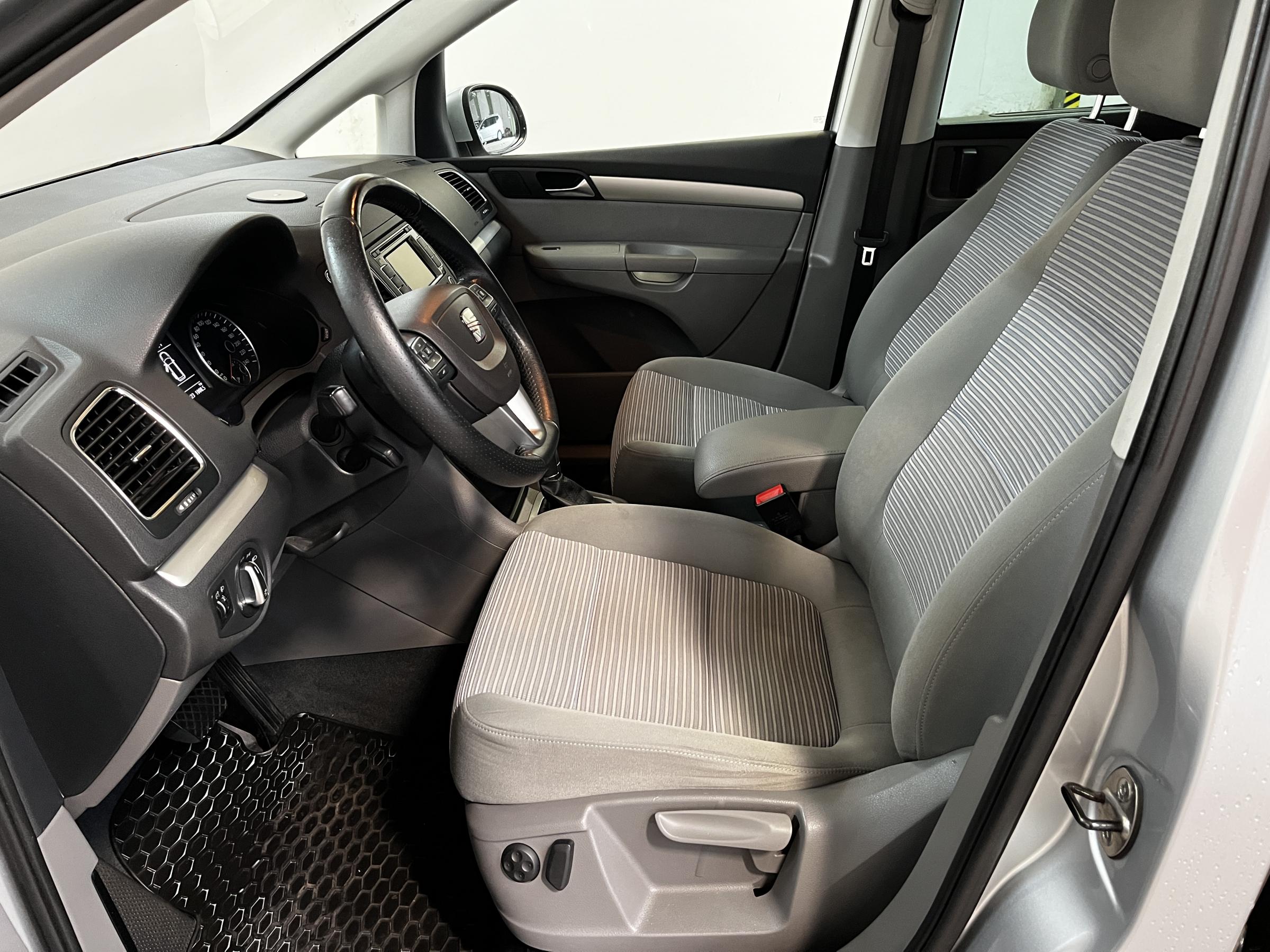 Seat Alhambra, 2013 - pohled č. 9