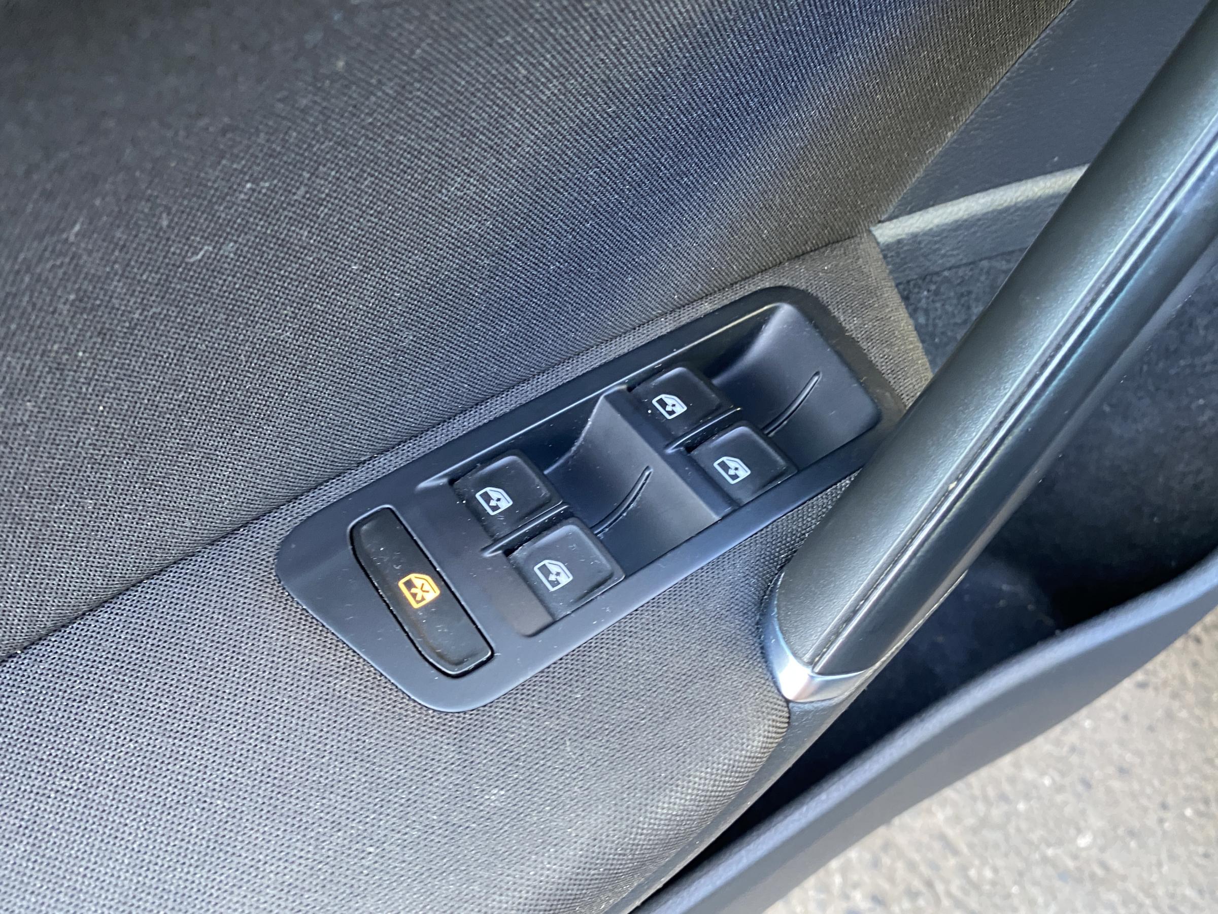 Volkswagen Golf, 2016 - pohled č. 13