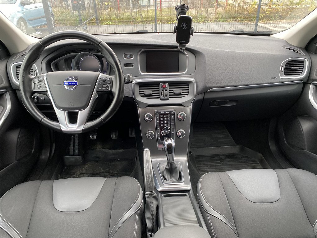 Volvo V40 2.0 D3 