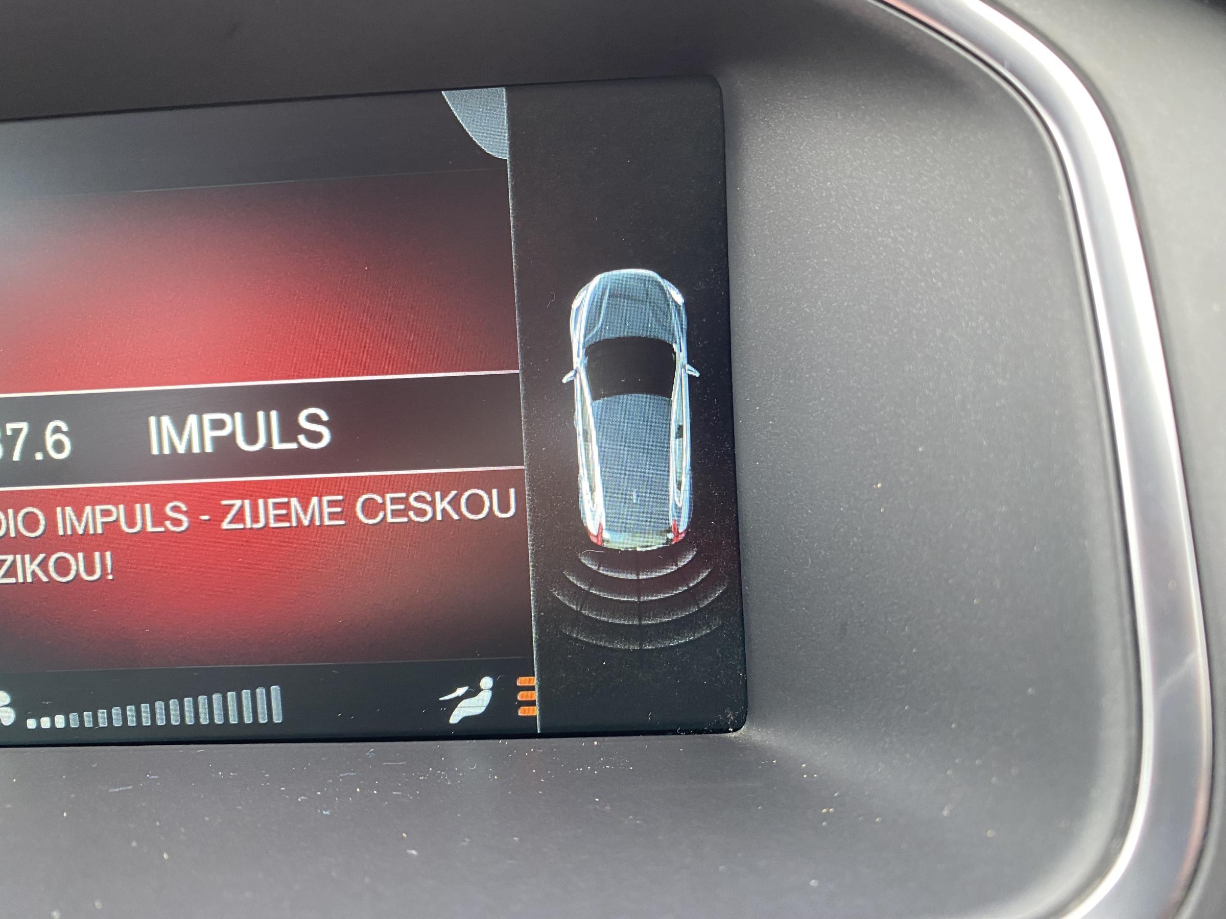 Volvo V40, 2016 - pohled č. 16