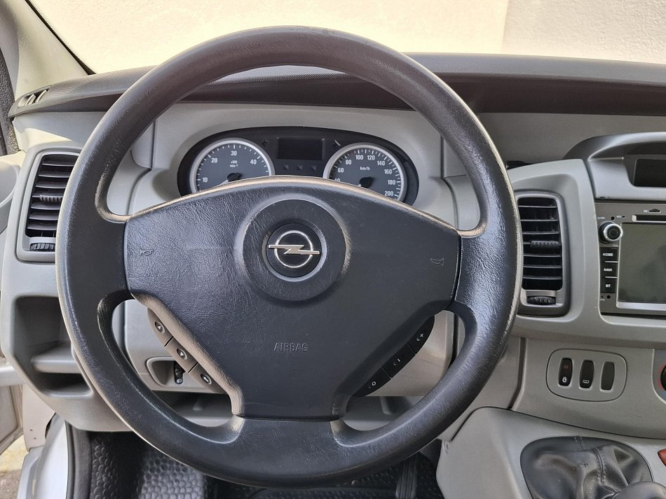 Opel Vivaro 2.0CDTi  9míst